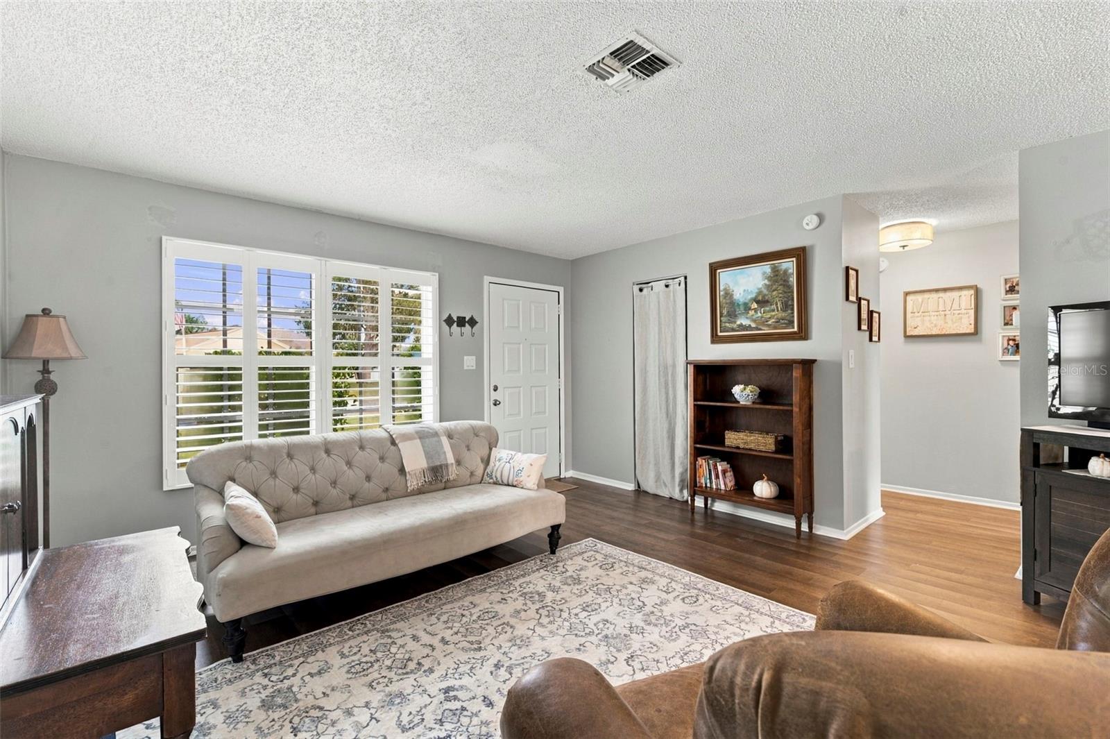 4620 TIBURON DR