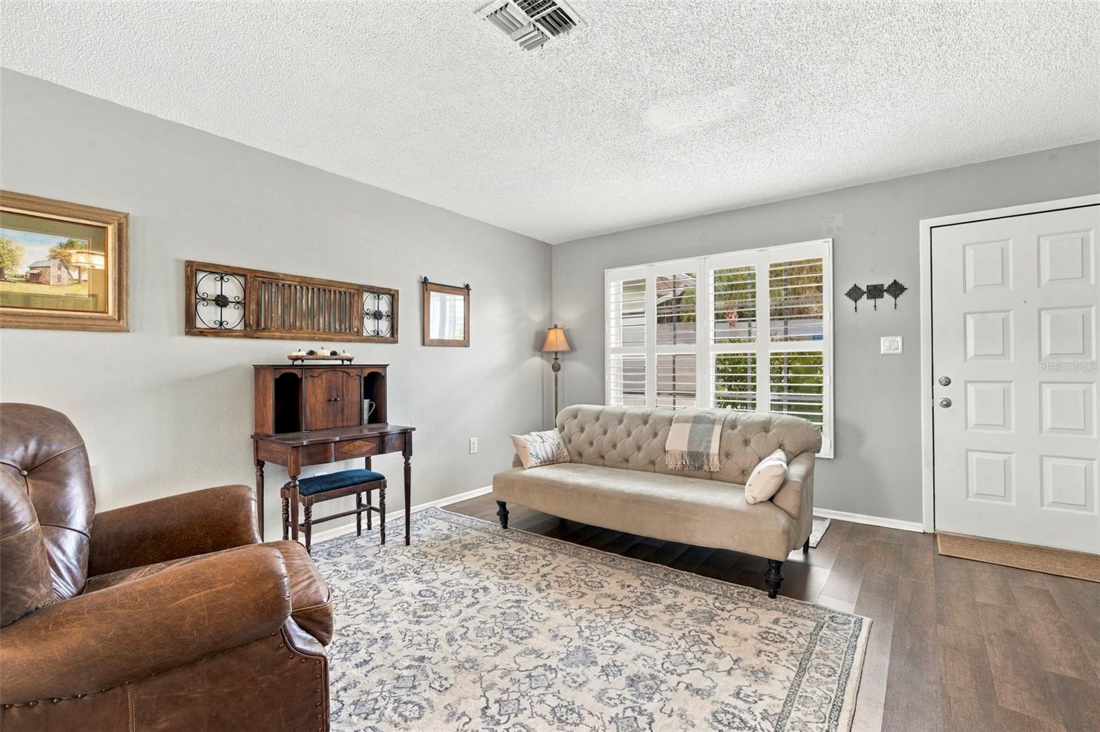 4620 TIBURON DR