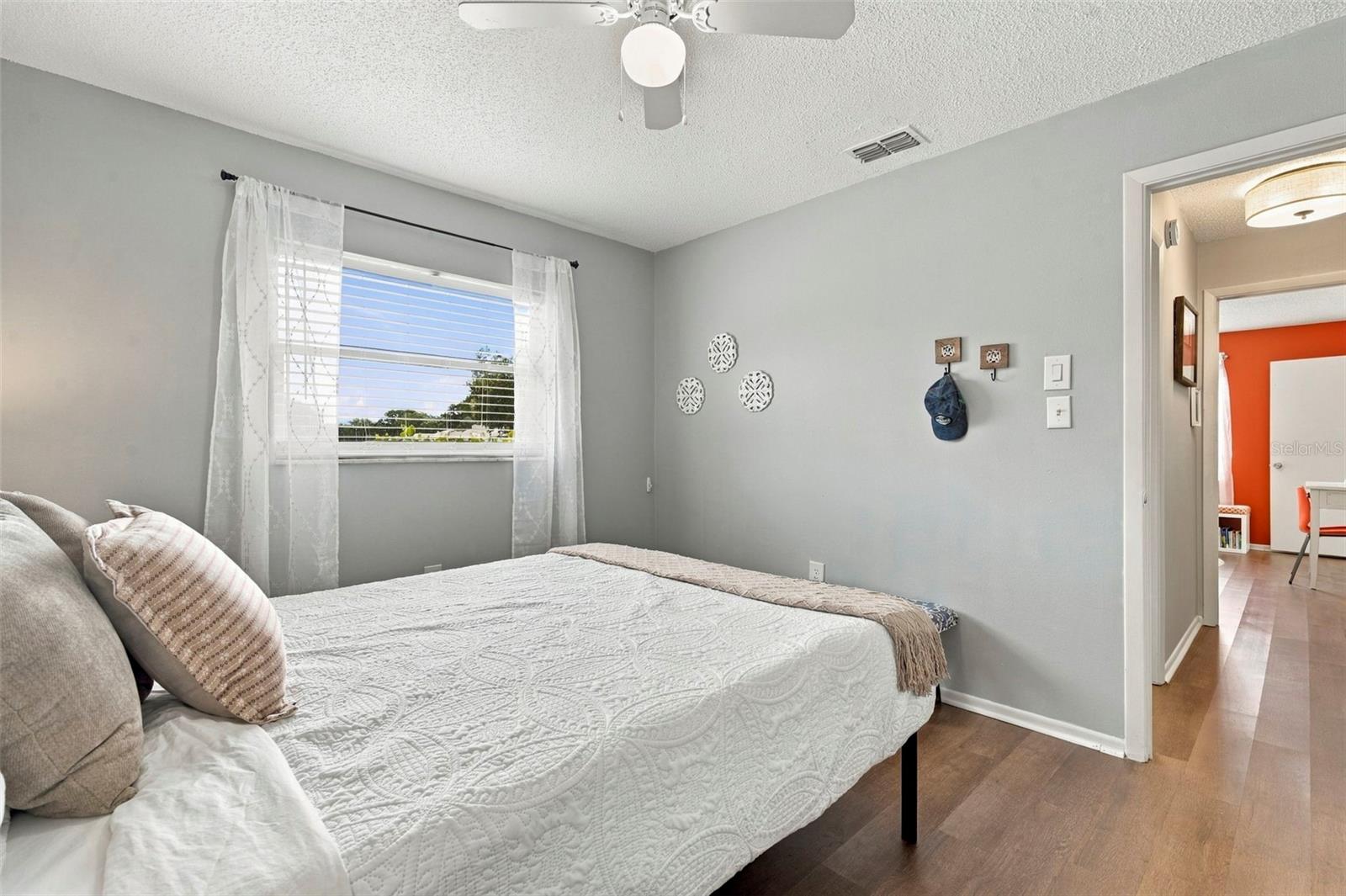 4620 TIBURON DR