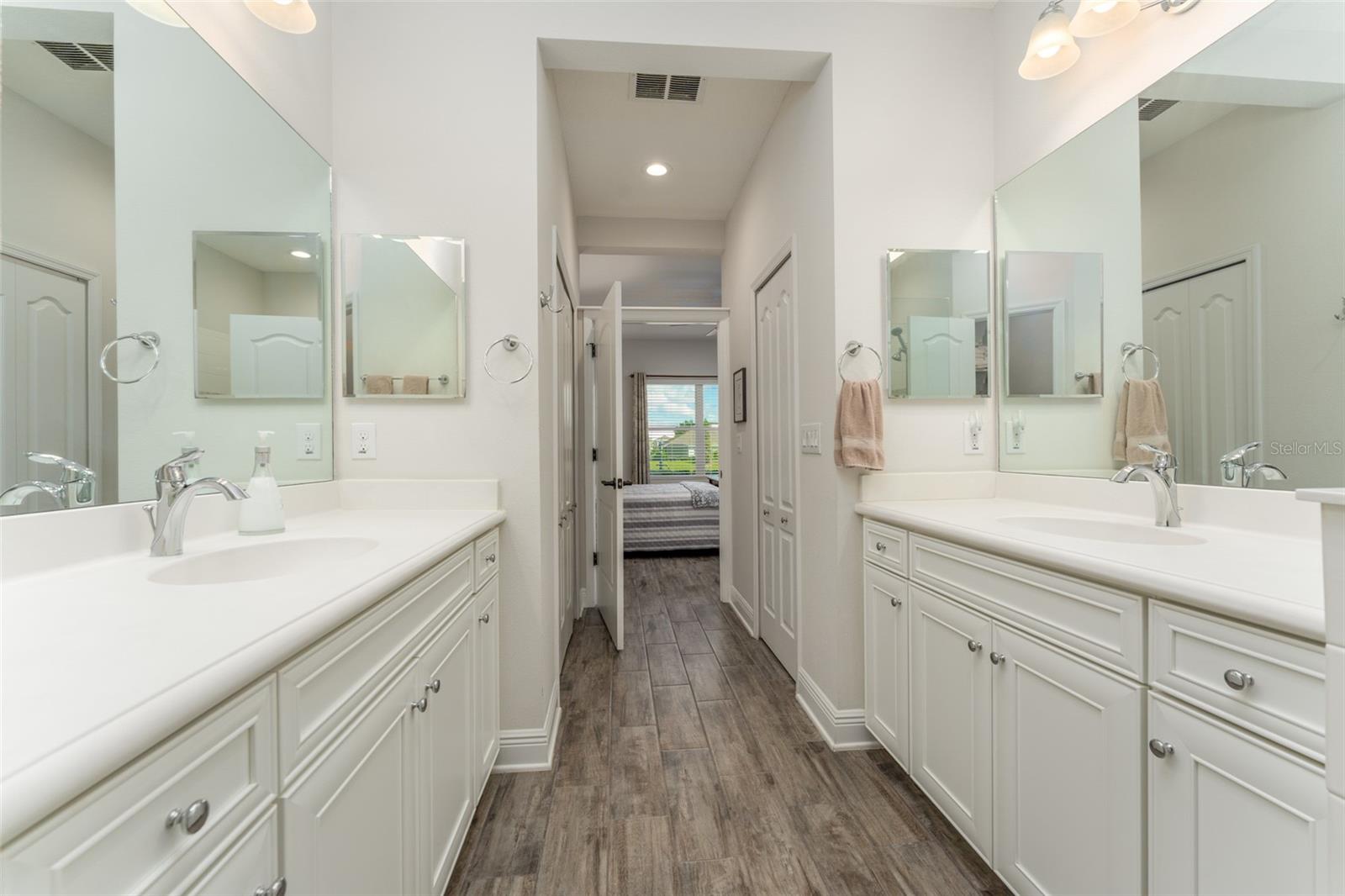 13533 CIRCA CROSSING DR