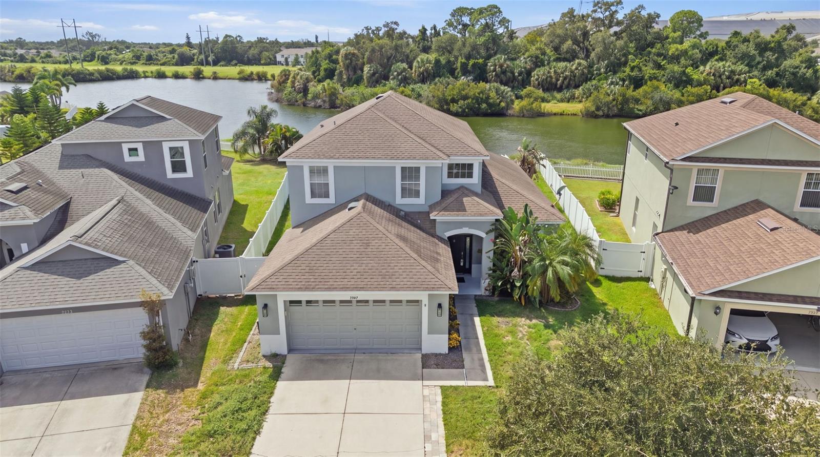 7207 FOREST MERE DR