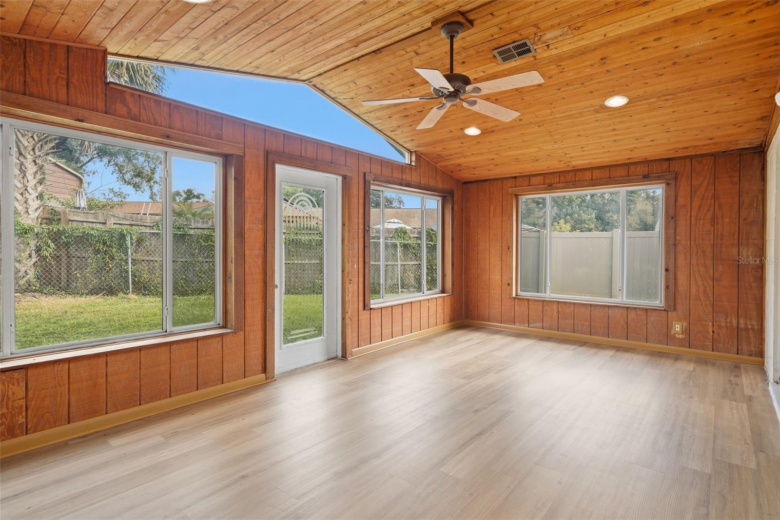 1417 FOGGY RIDGE PKWY