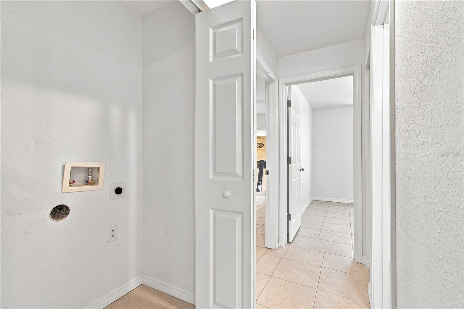 6310 PROVIDENCE CIR #6