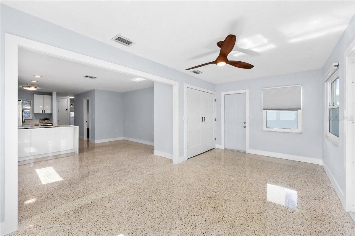 4821 FLORAMAR TER