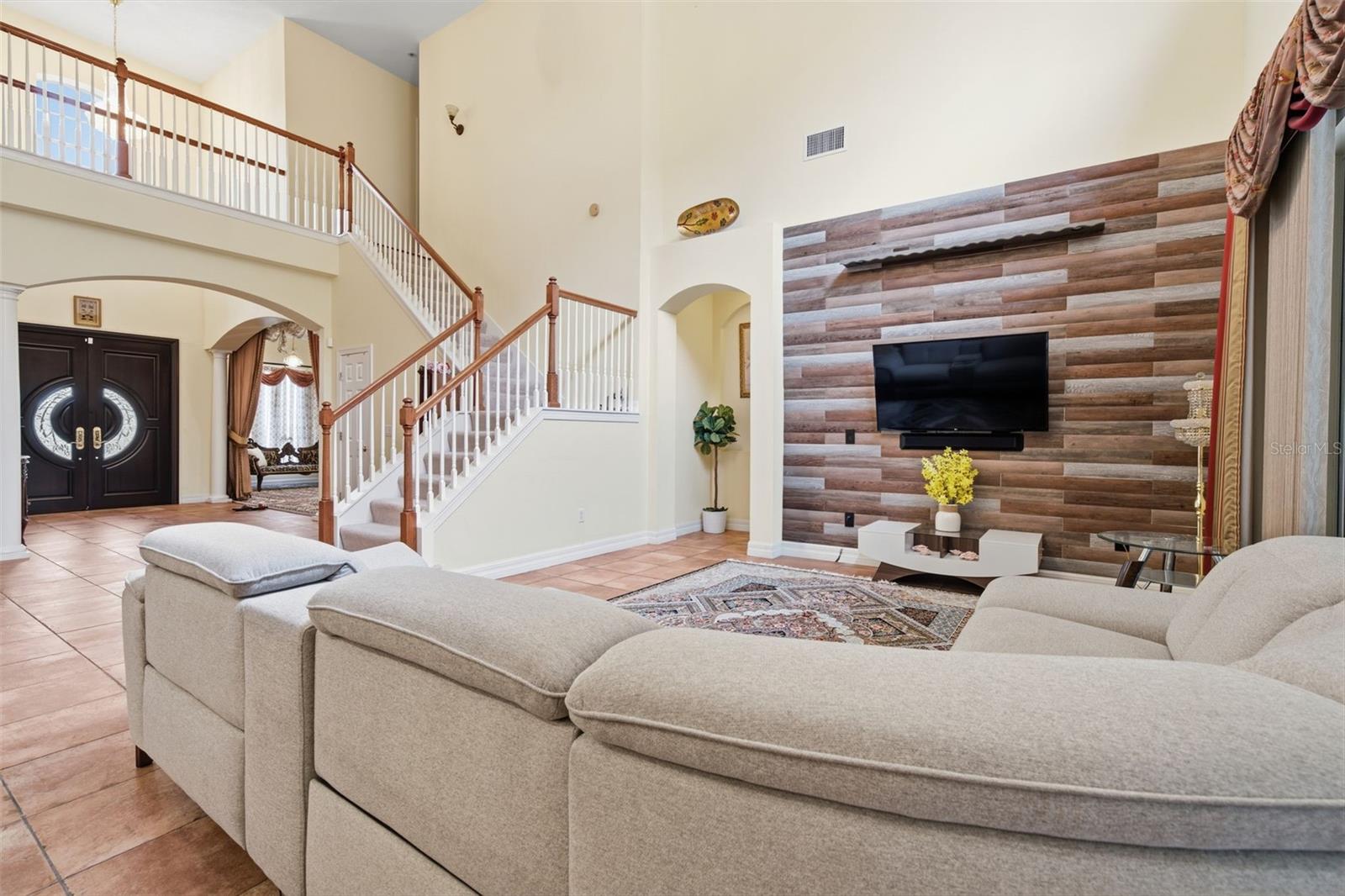 18004 LANAI ISLE DR