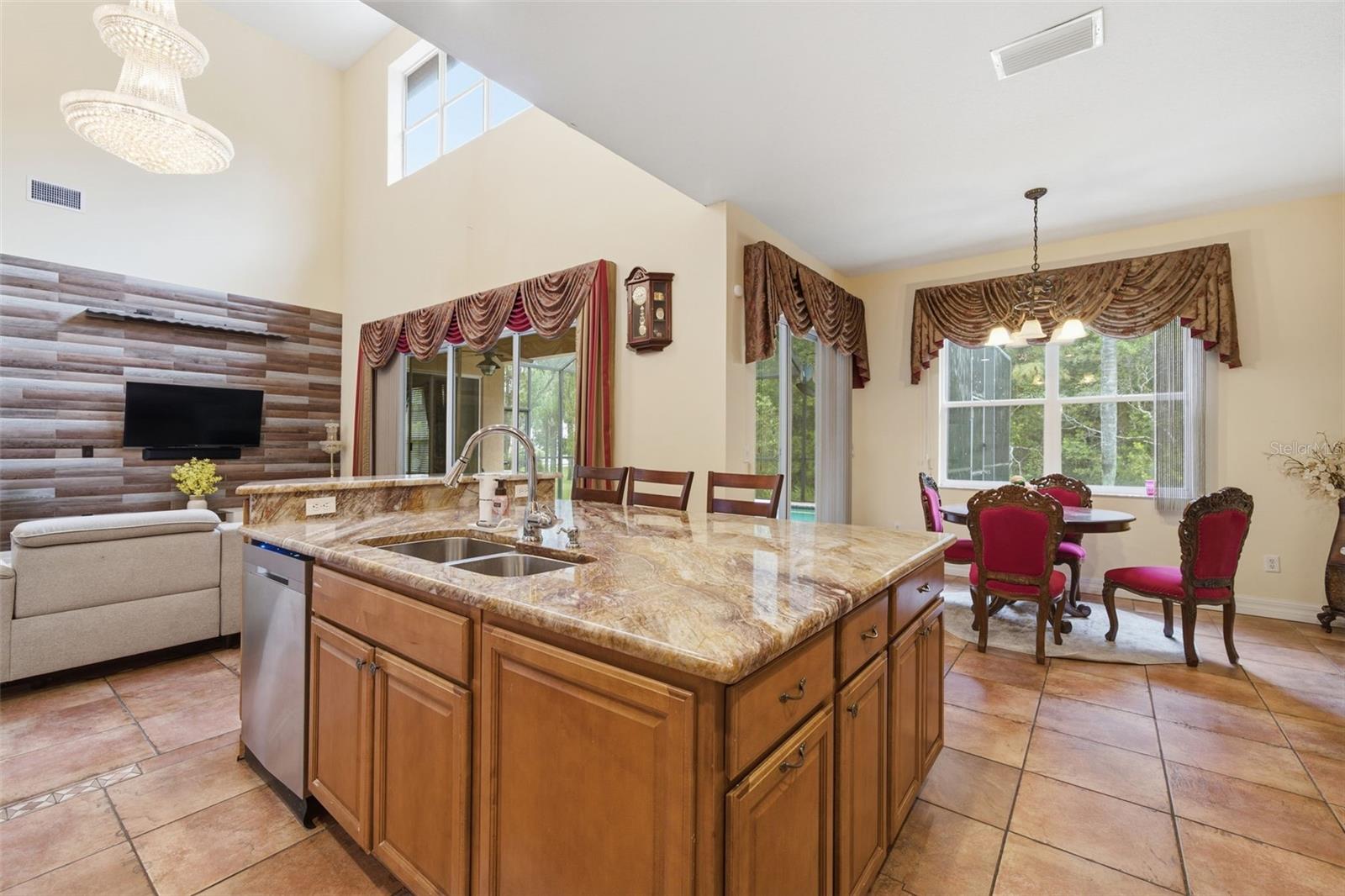 18004 LANAI ISLE DR