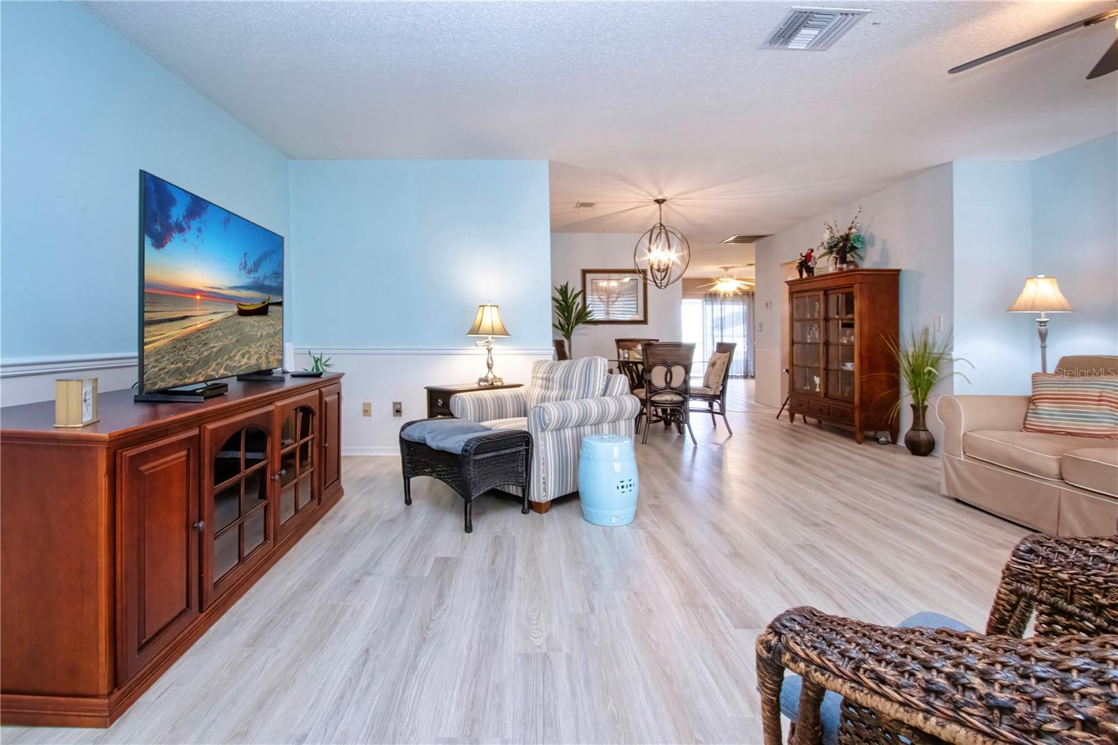 1308 BLUEWATER DR
