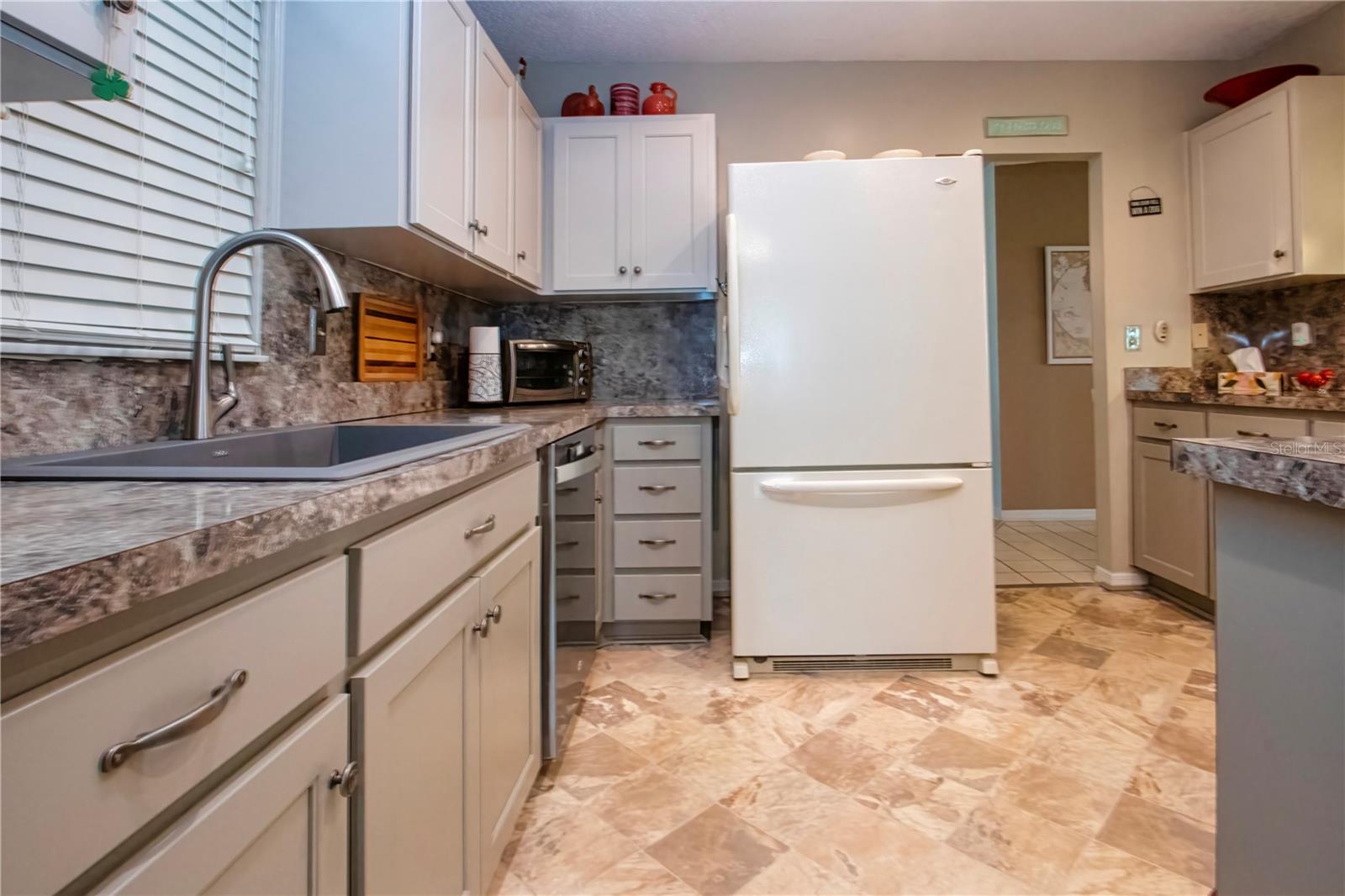 1308 BLUEWATER DR
