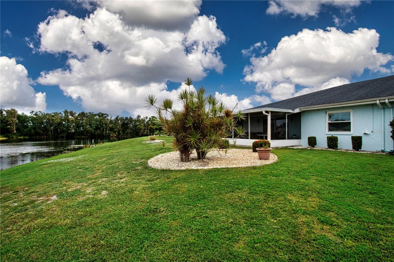 1308 BLUEWATER DR