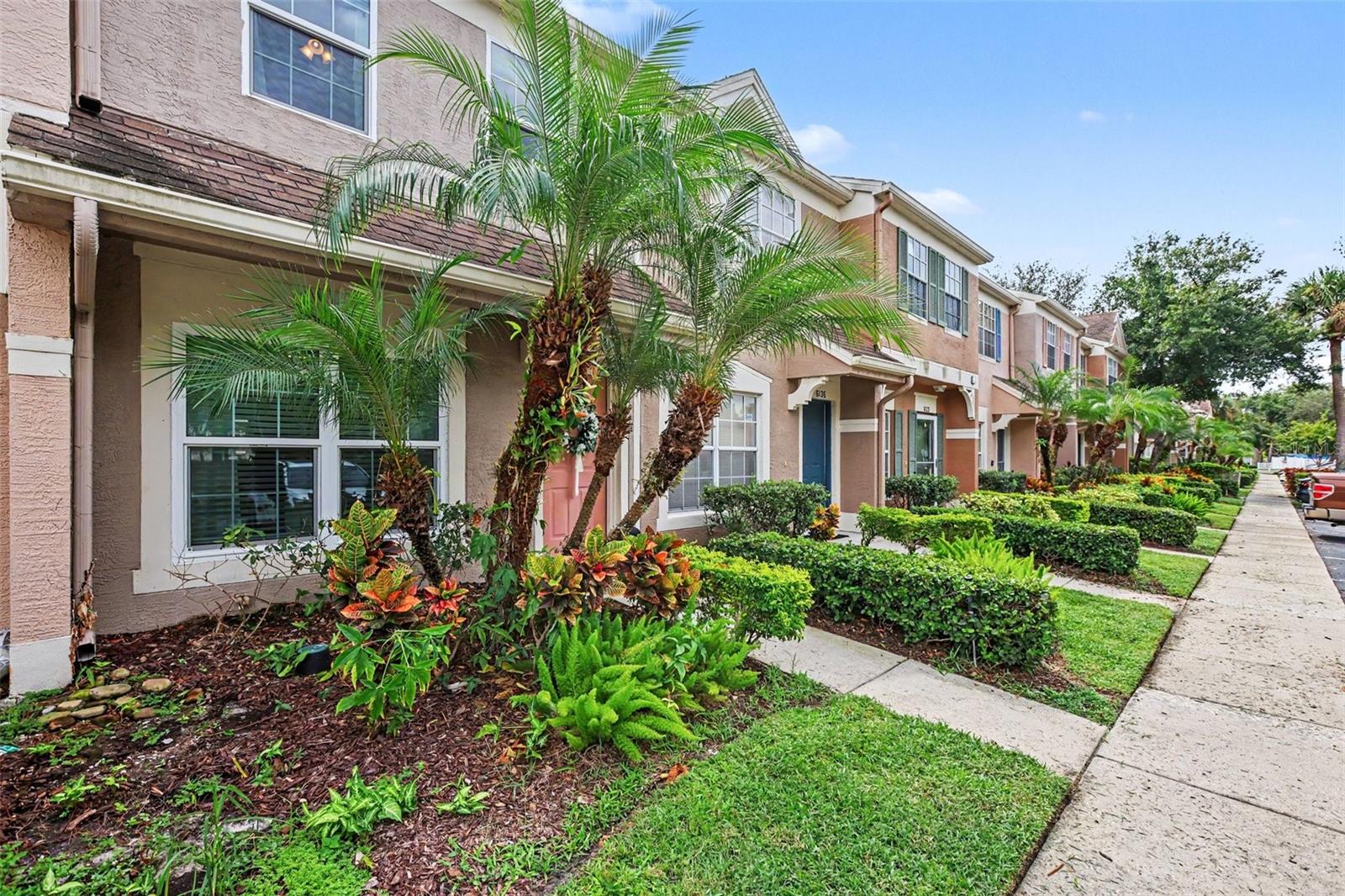 6137 BAYSIDE KEY DR