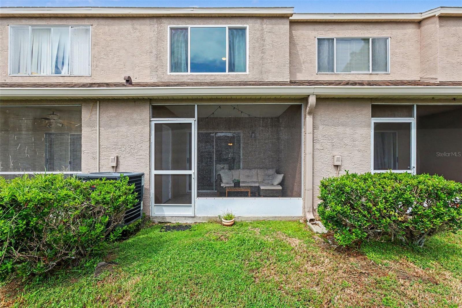 6137 BAYSIDE KEY DR