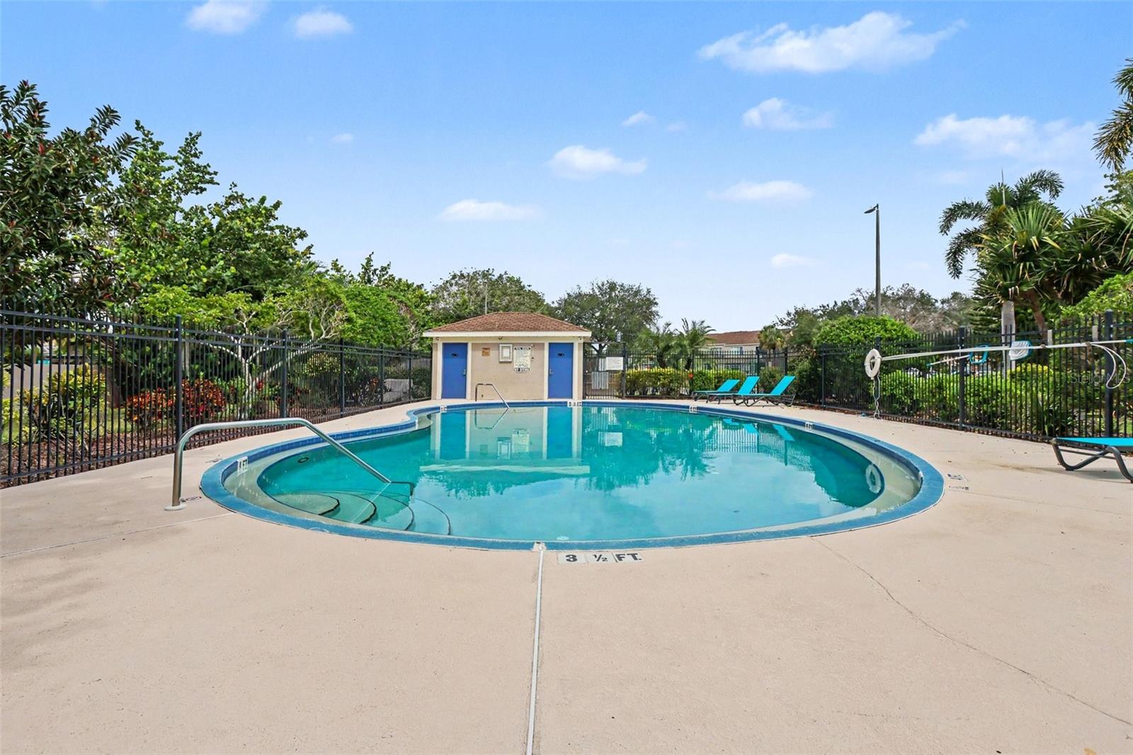 6137 BAYSIDE KEY DR