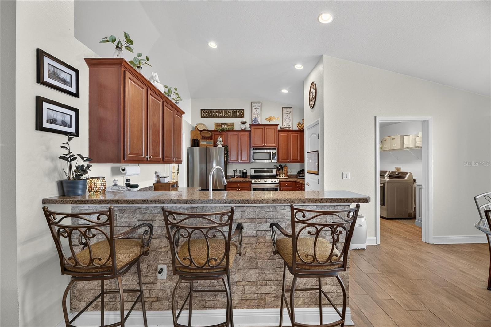 10747 STANDING STONE DR