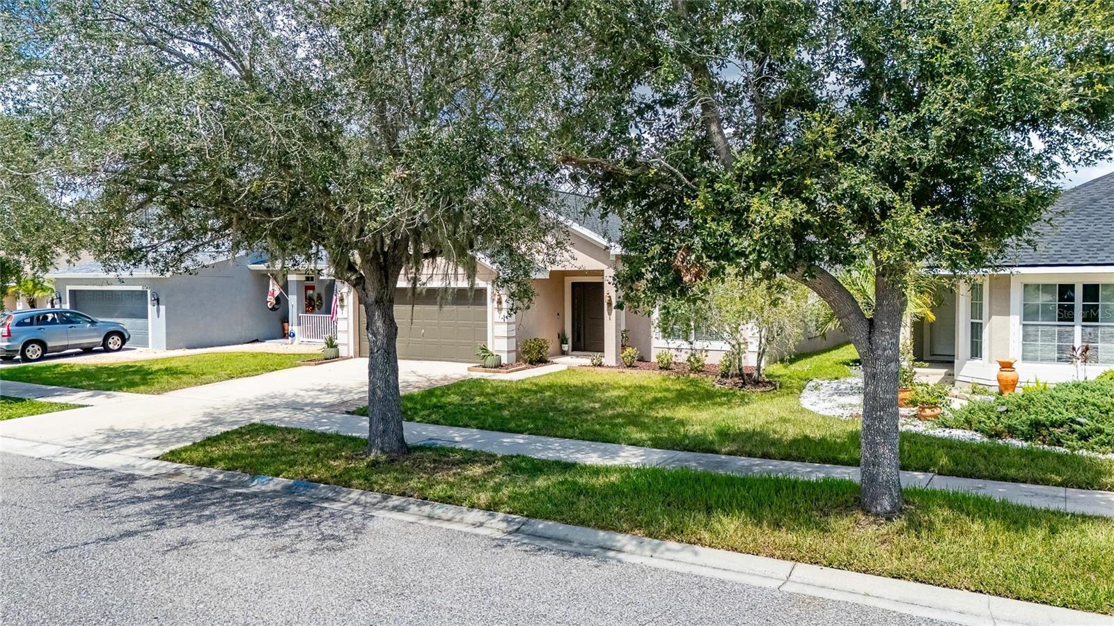 10747 STANDING STONE DR