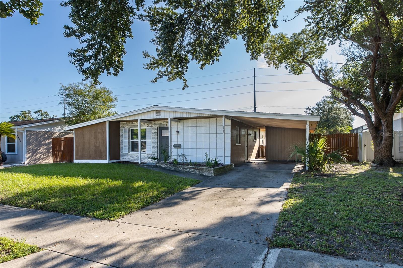 4403 Gandy Cir, Tampa