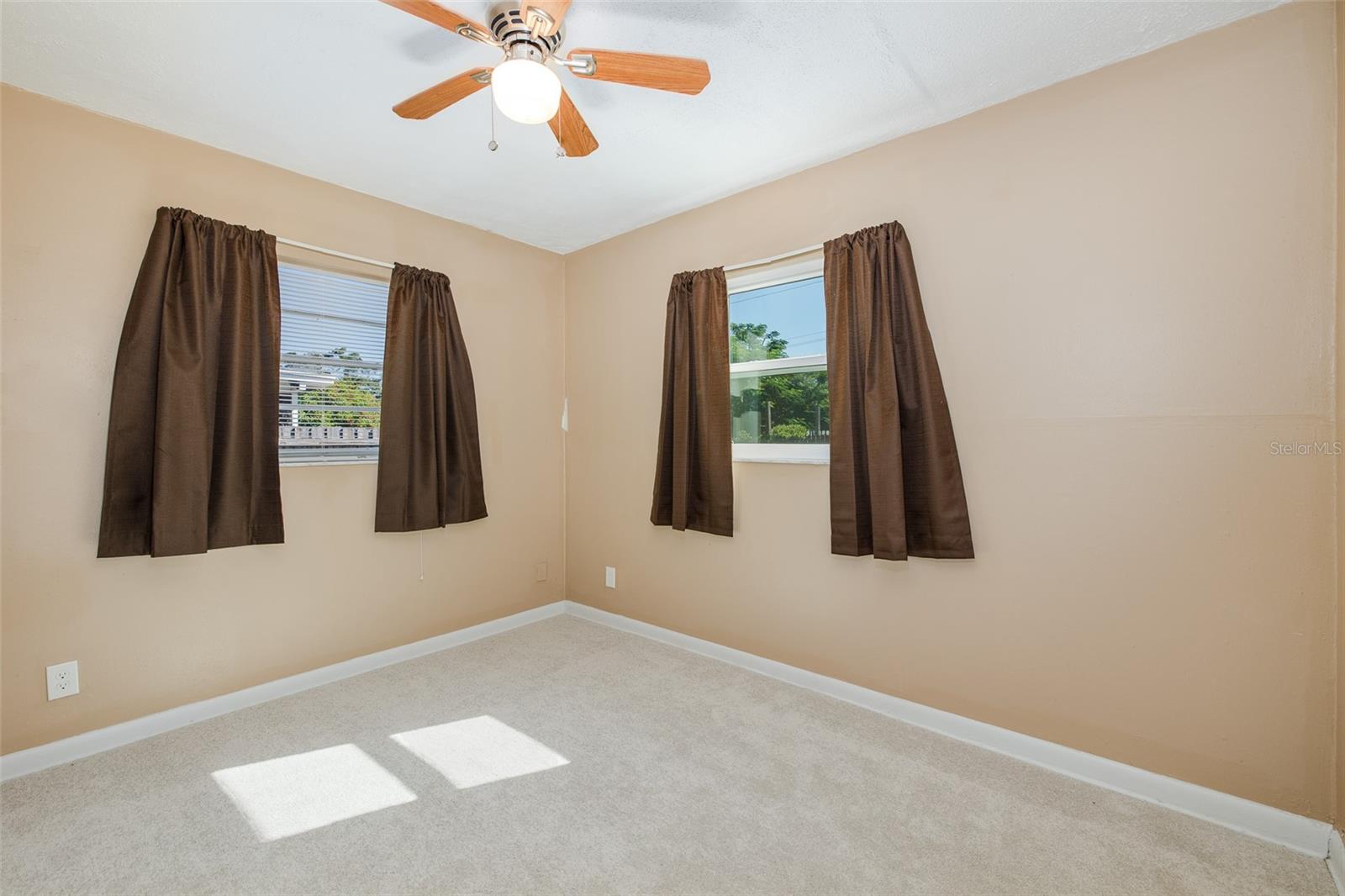 4403 GANDY CIR