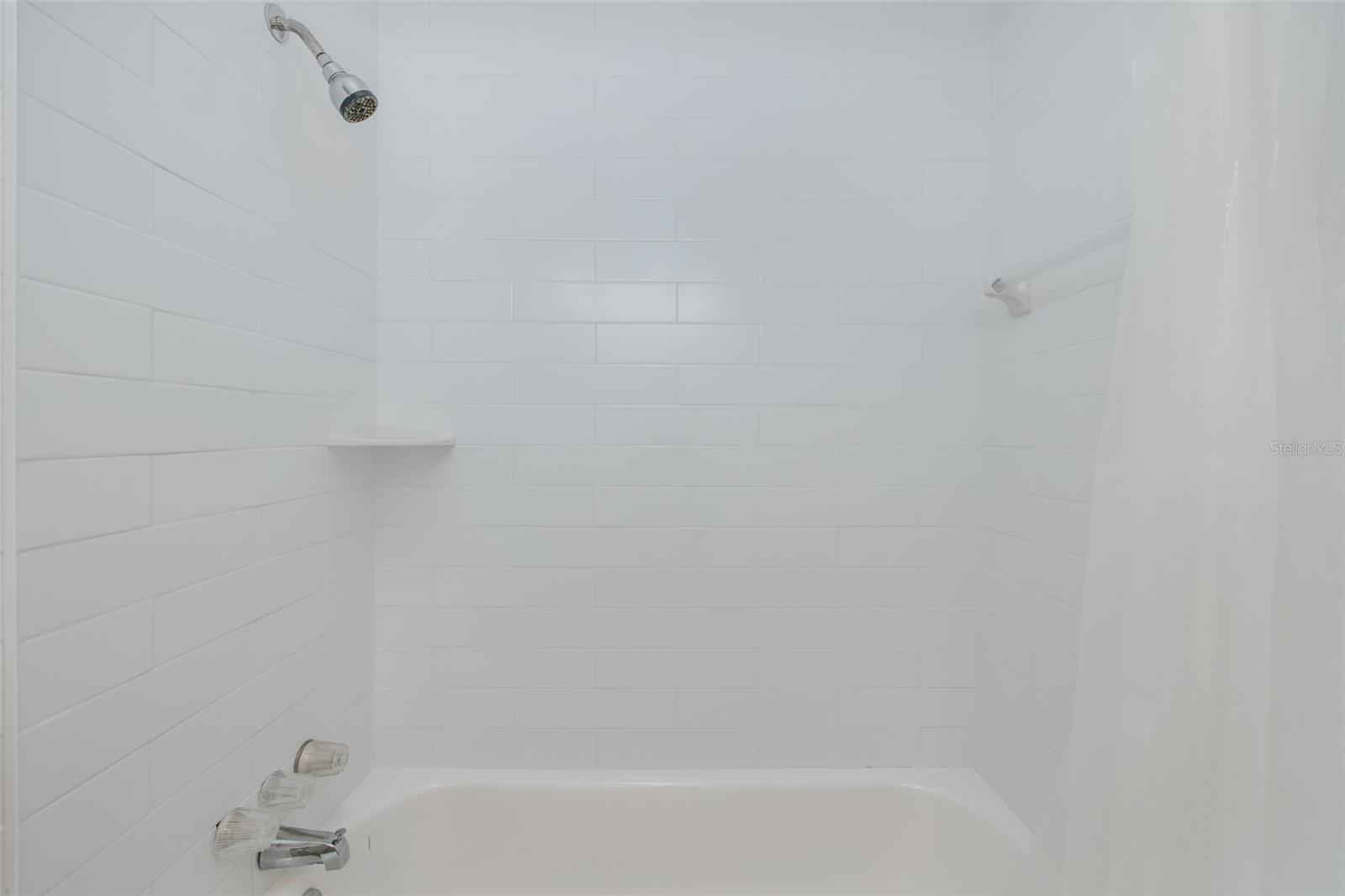 4403 GANDY CIR
