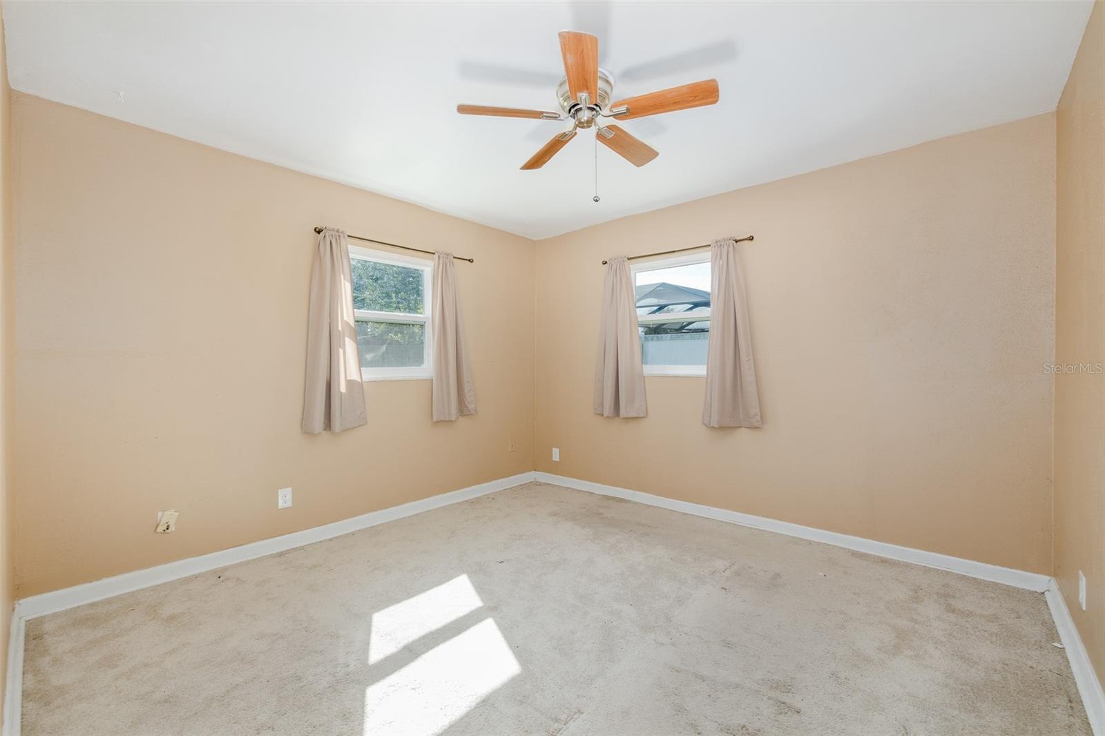 4403 GANDY CIR
