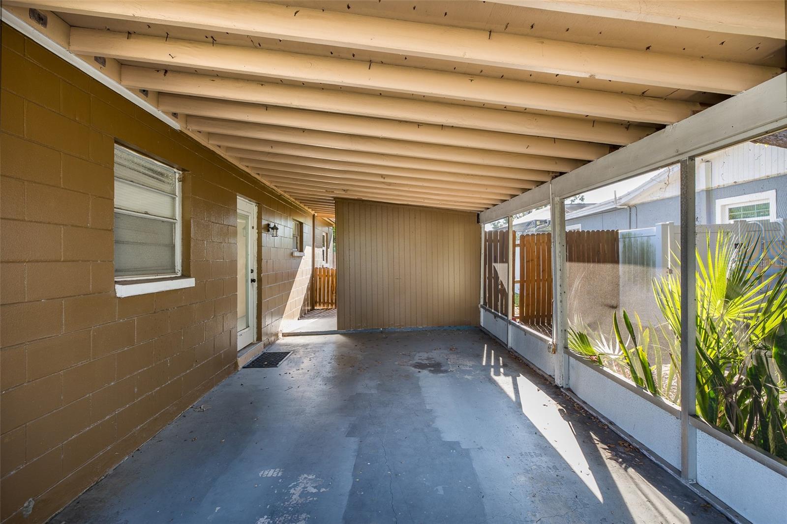 4403 GANDY CIR