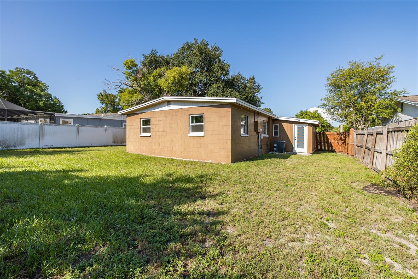 4403 GANDY CIR