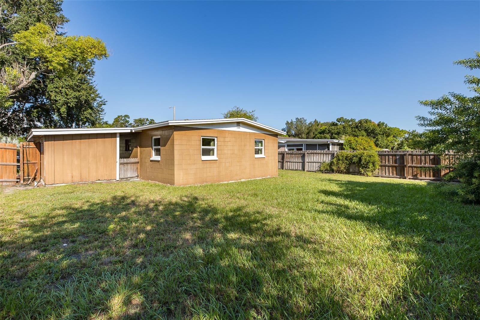 4403 GANDY CIR
