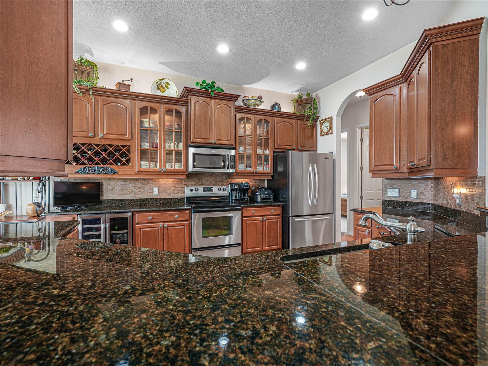 4064 PHOENICIAN WAY