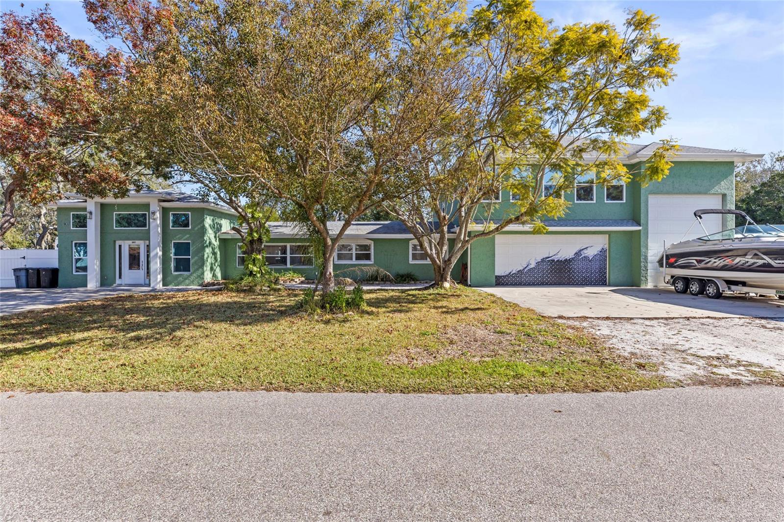 5657 OCEANIC RD