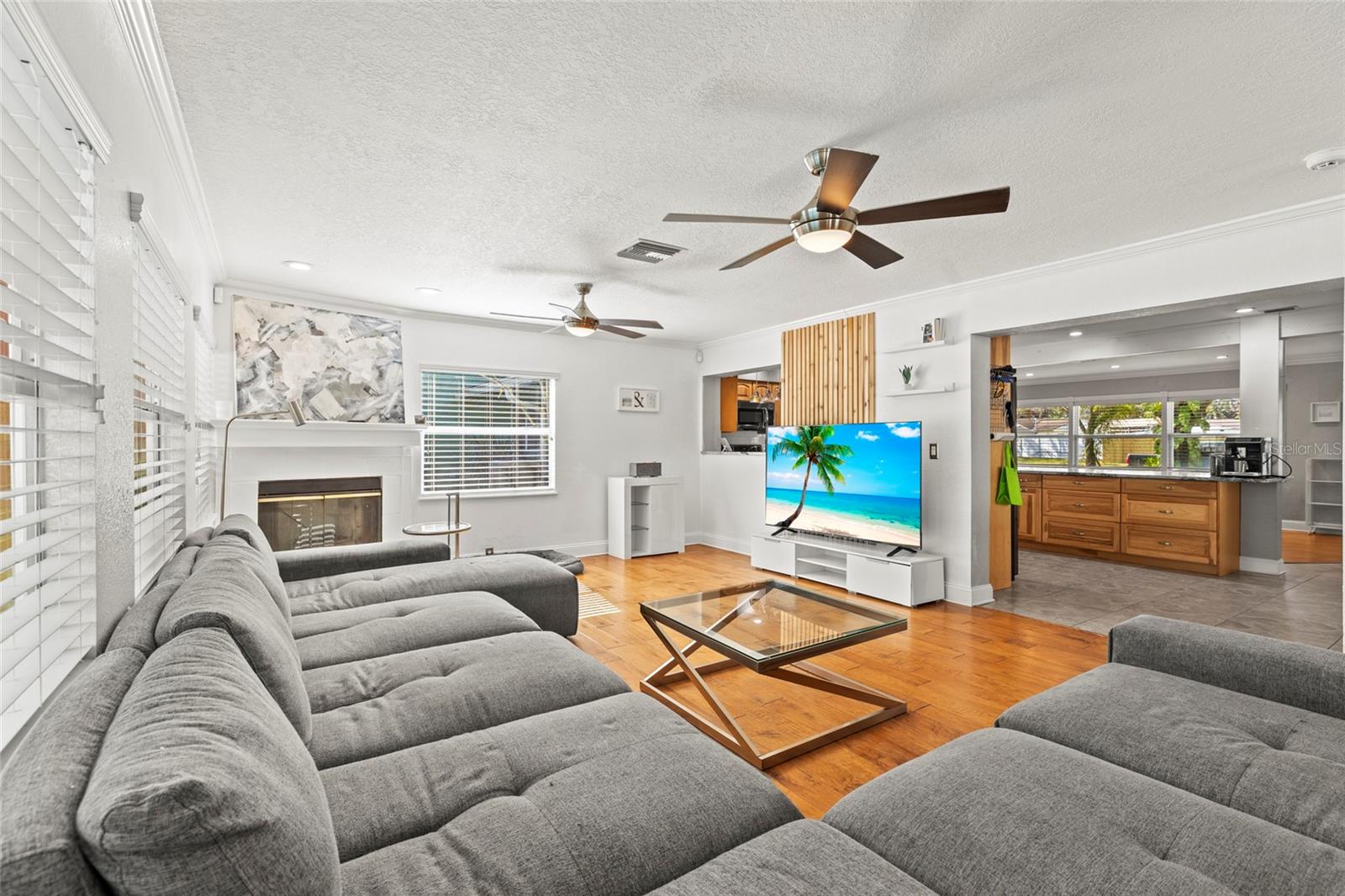 5657 OCEANIC RD