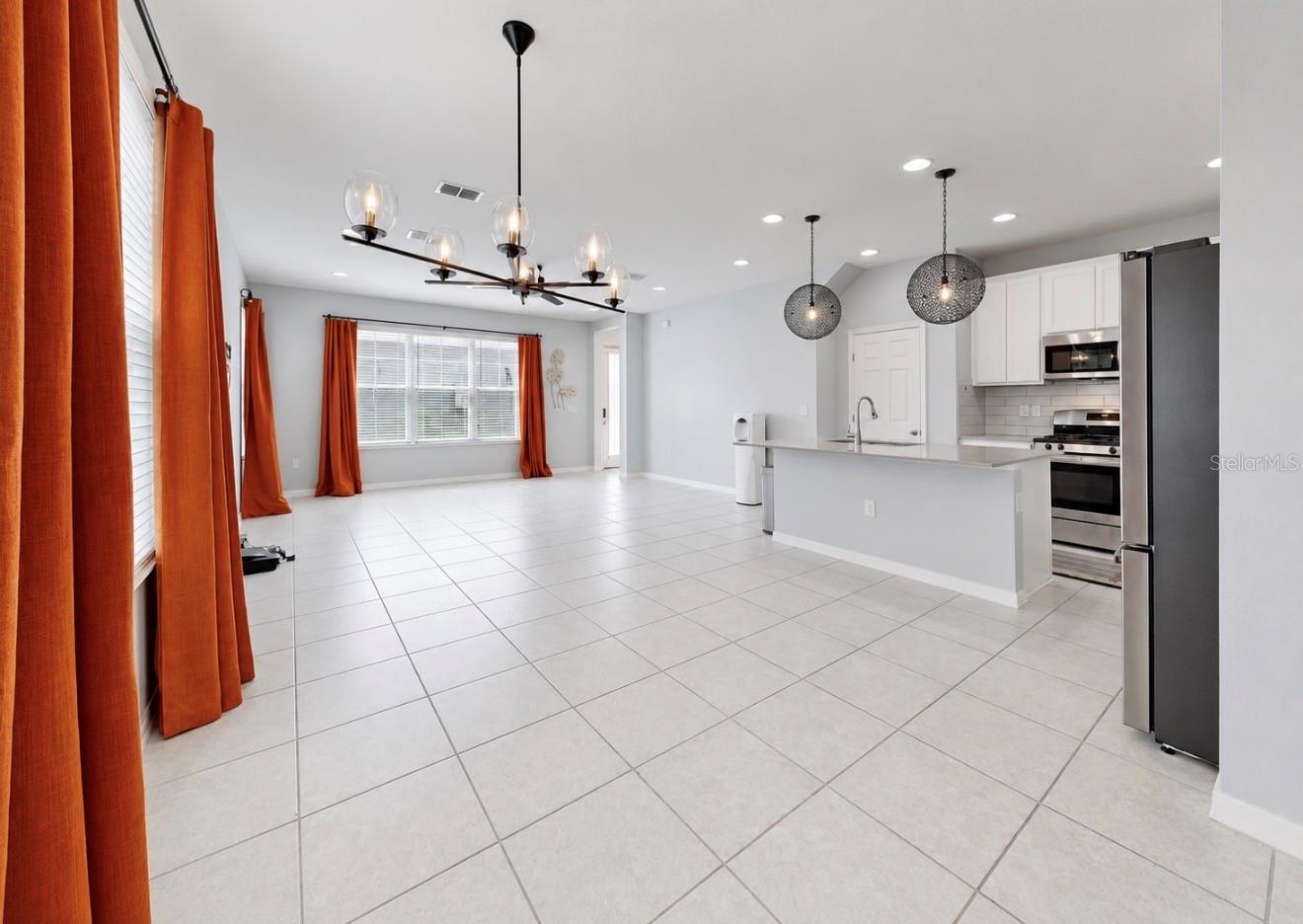 6273 CAMINO DR