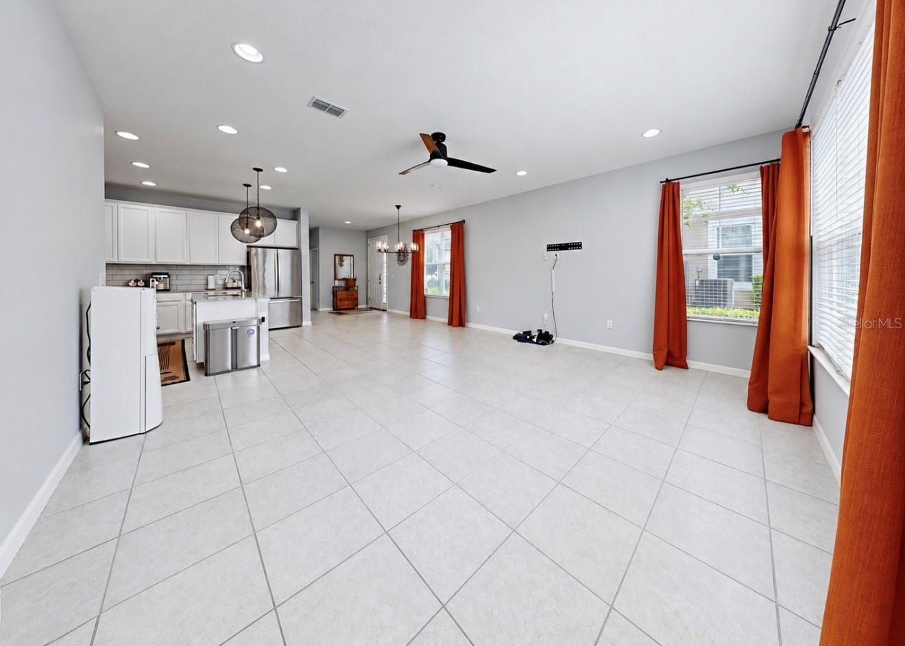 6273 CAMINO DR