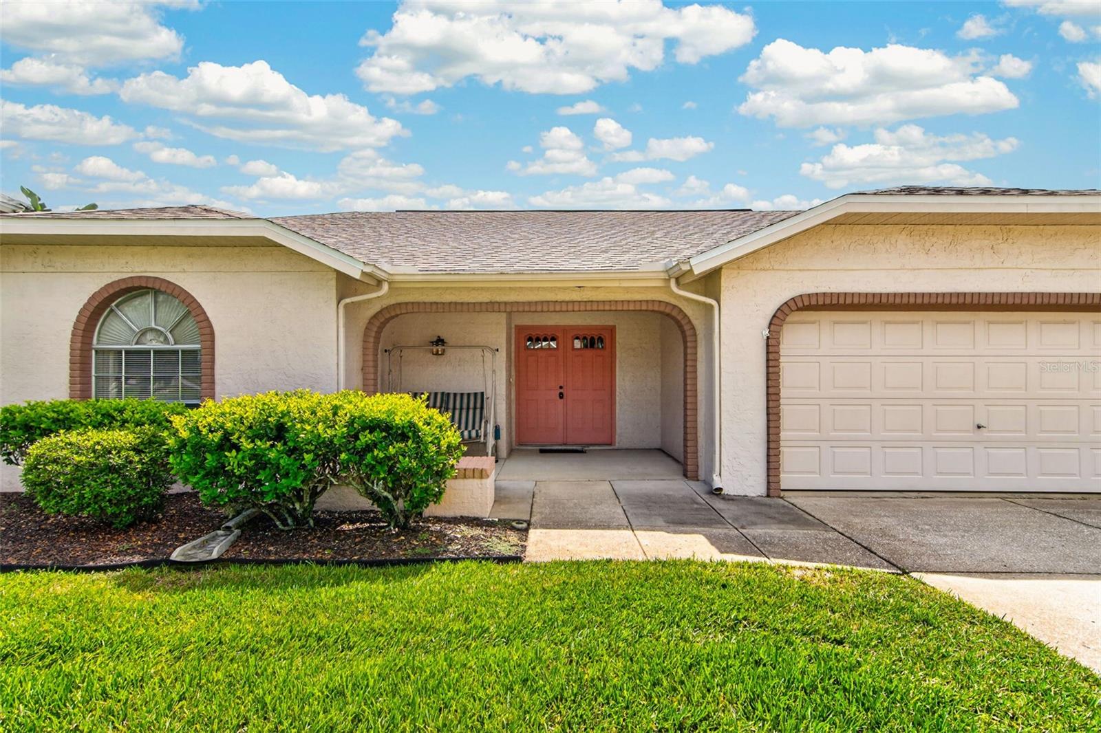 10707 FALLEN LEAF LN