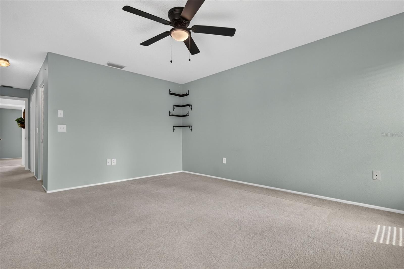 10707 FALLEN LEAF LN