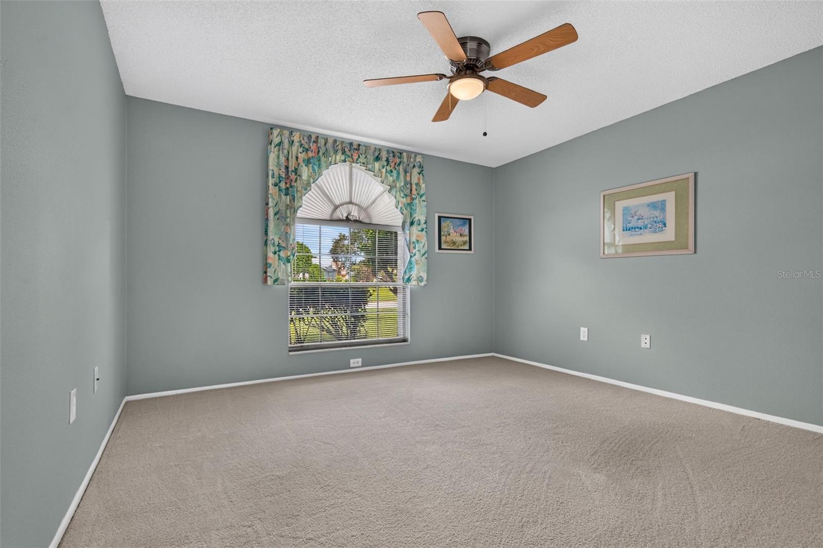 10707 FALLEN LEAF LN