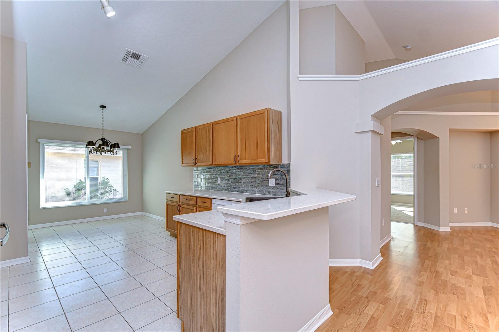 2529 CLARESIDE DR