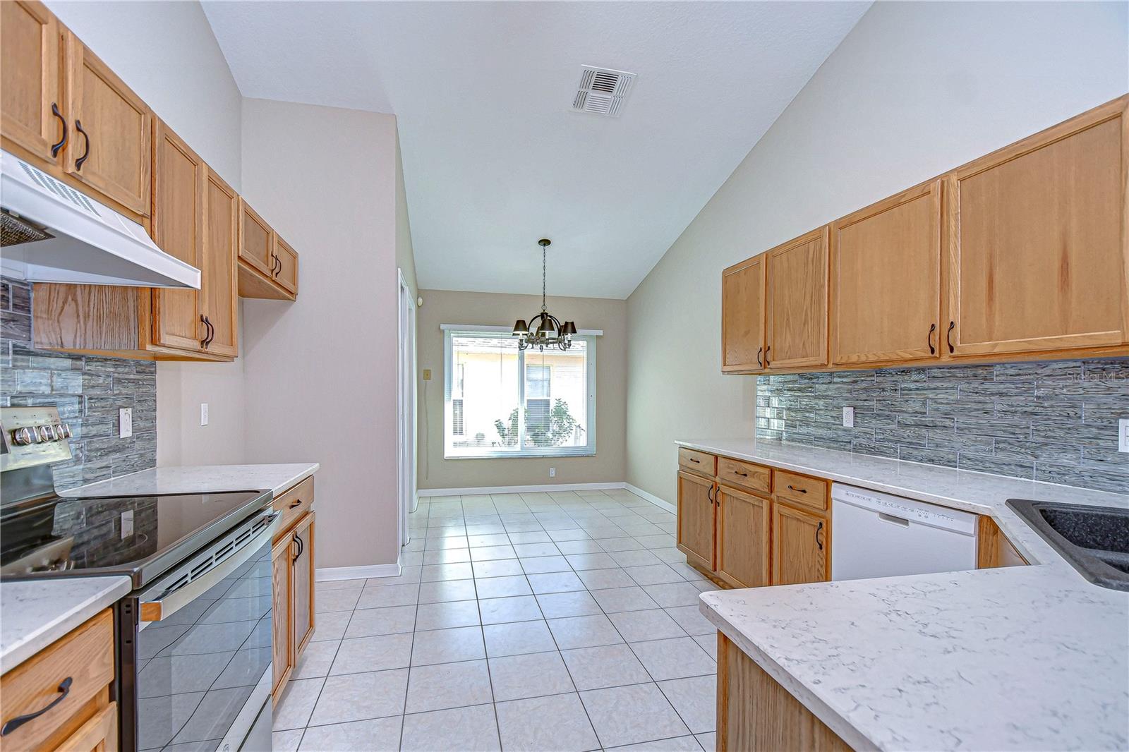 2529 CLARESIDE DR