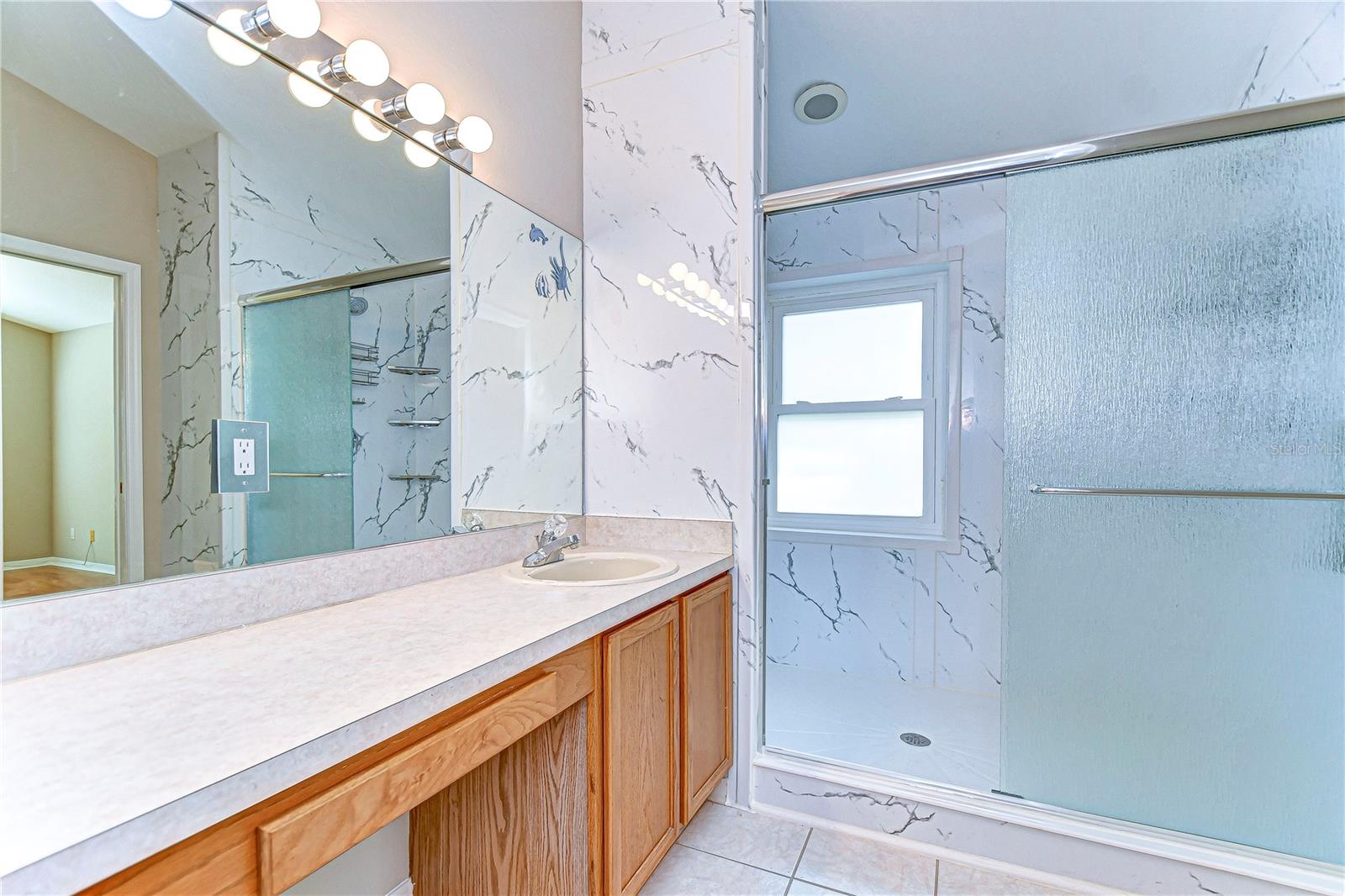 2529 CLARESIDE DR