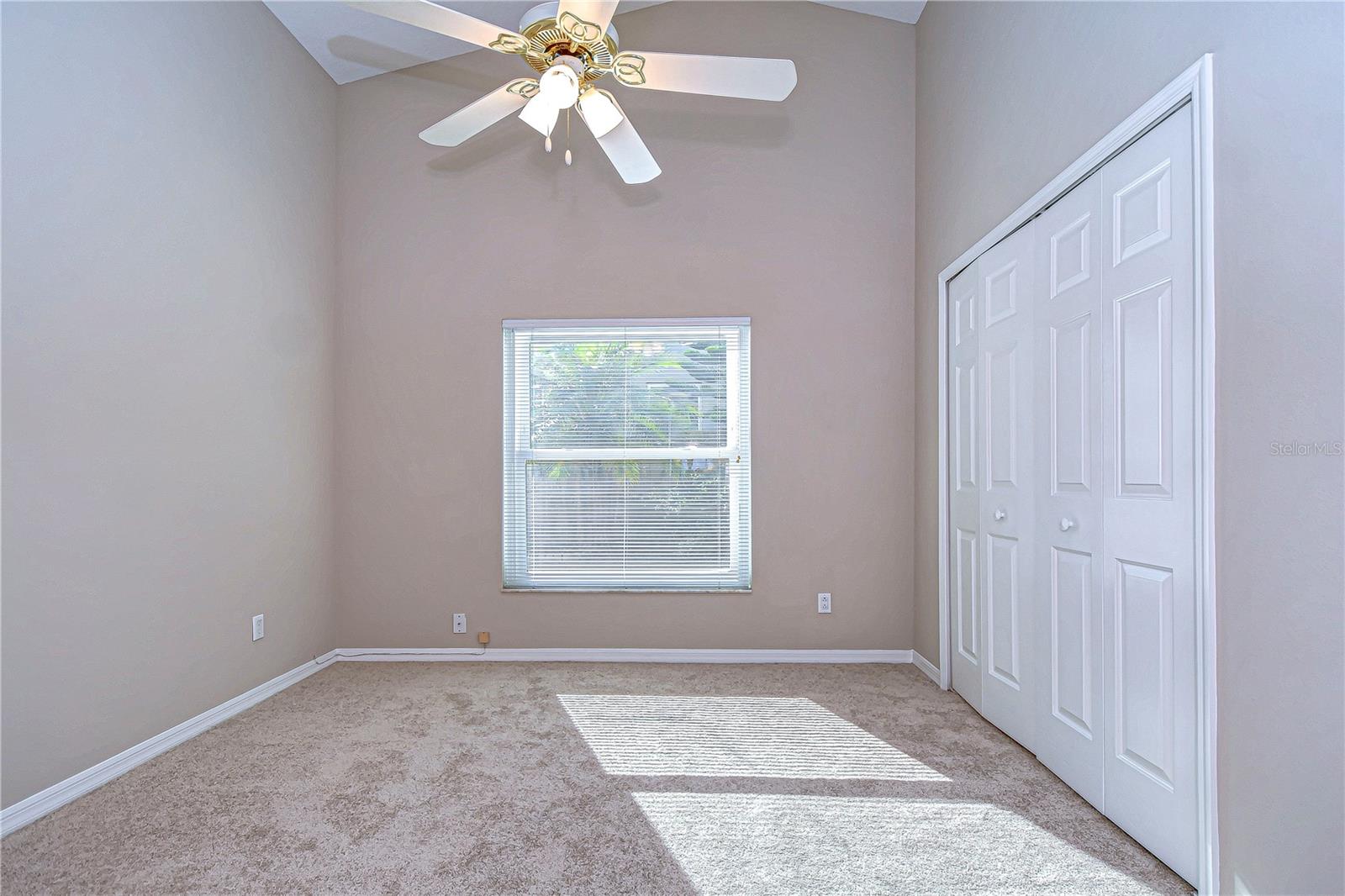 2529 CLARESIDE DR