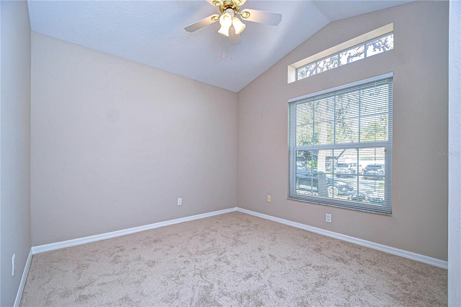 2529 CLARESIDE DR
