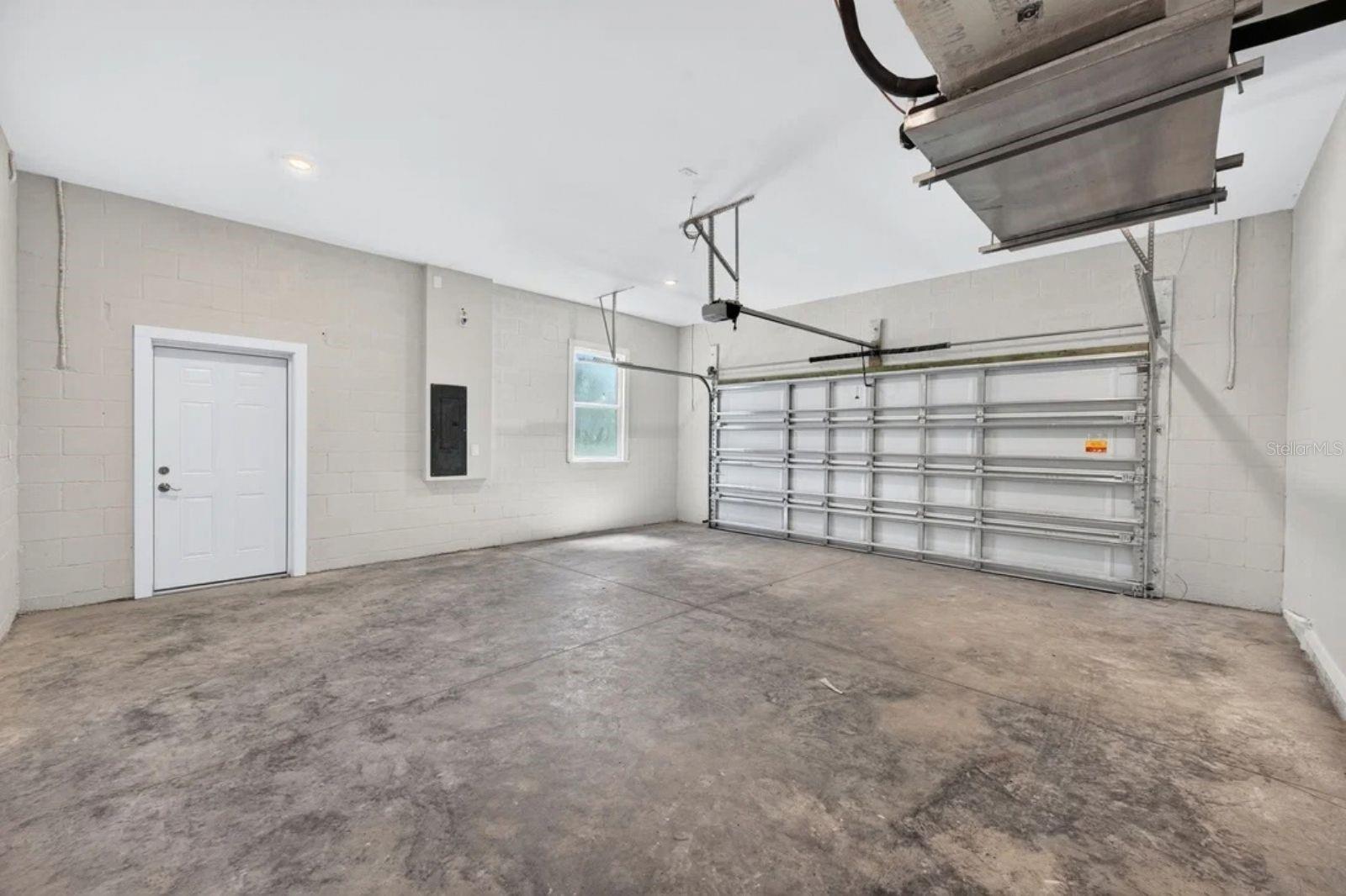 8003 CHANEY LN