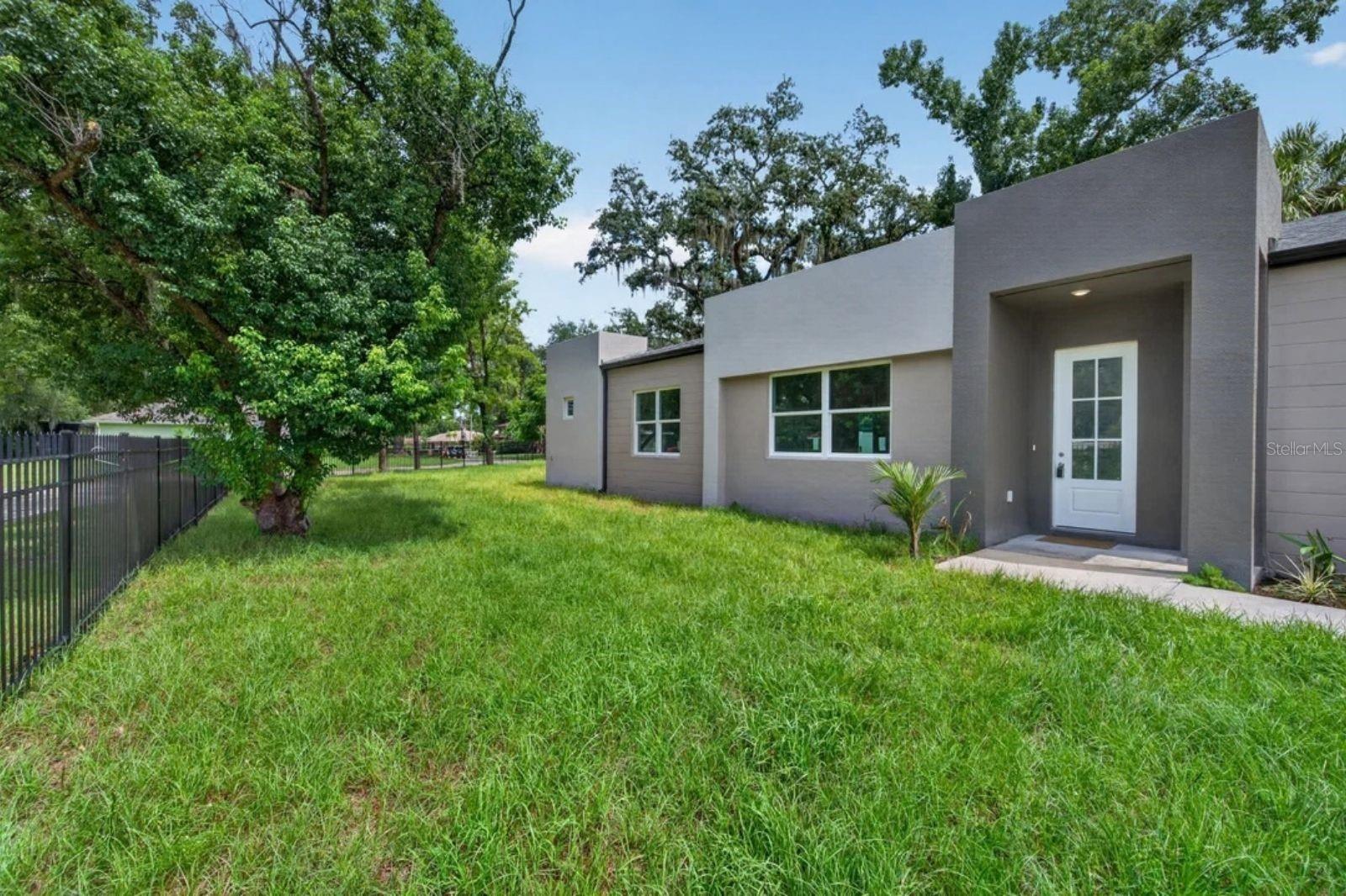 8003 CHANEY LN