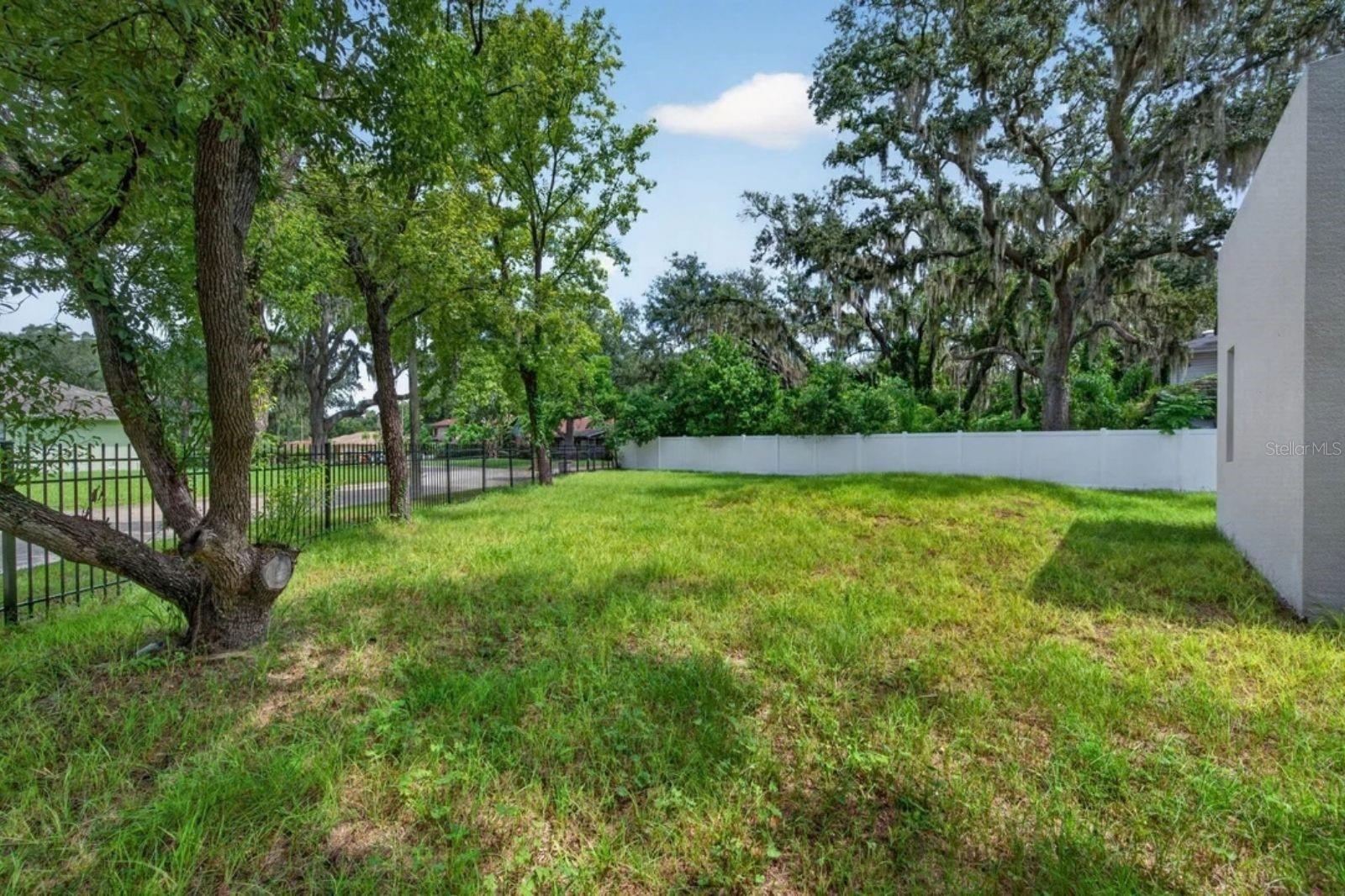 8003 CHANEY LN
