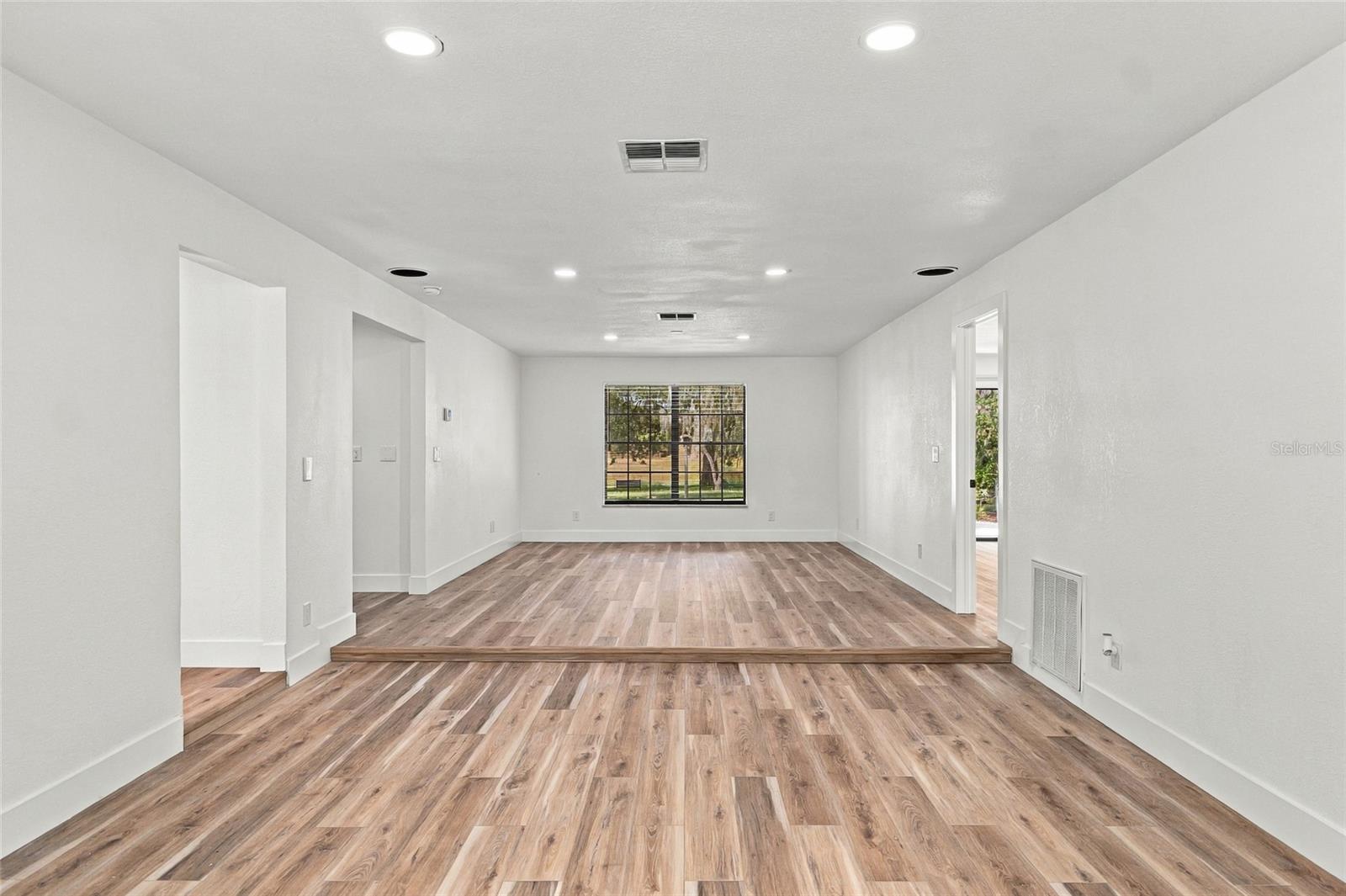 5413 BERNADETTE DR