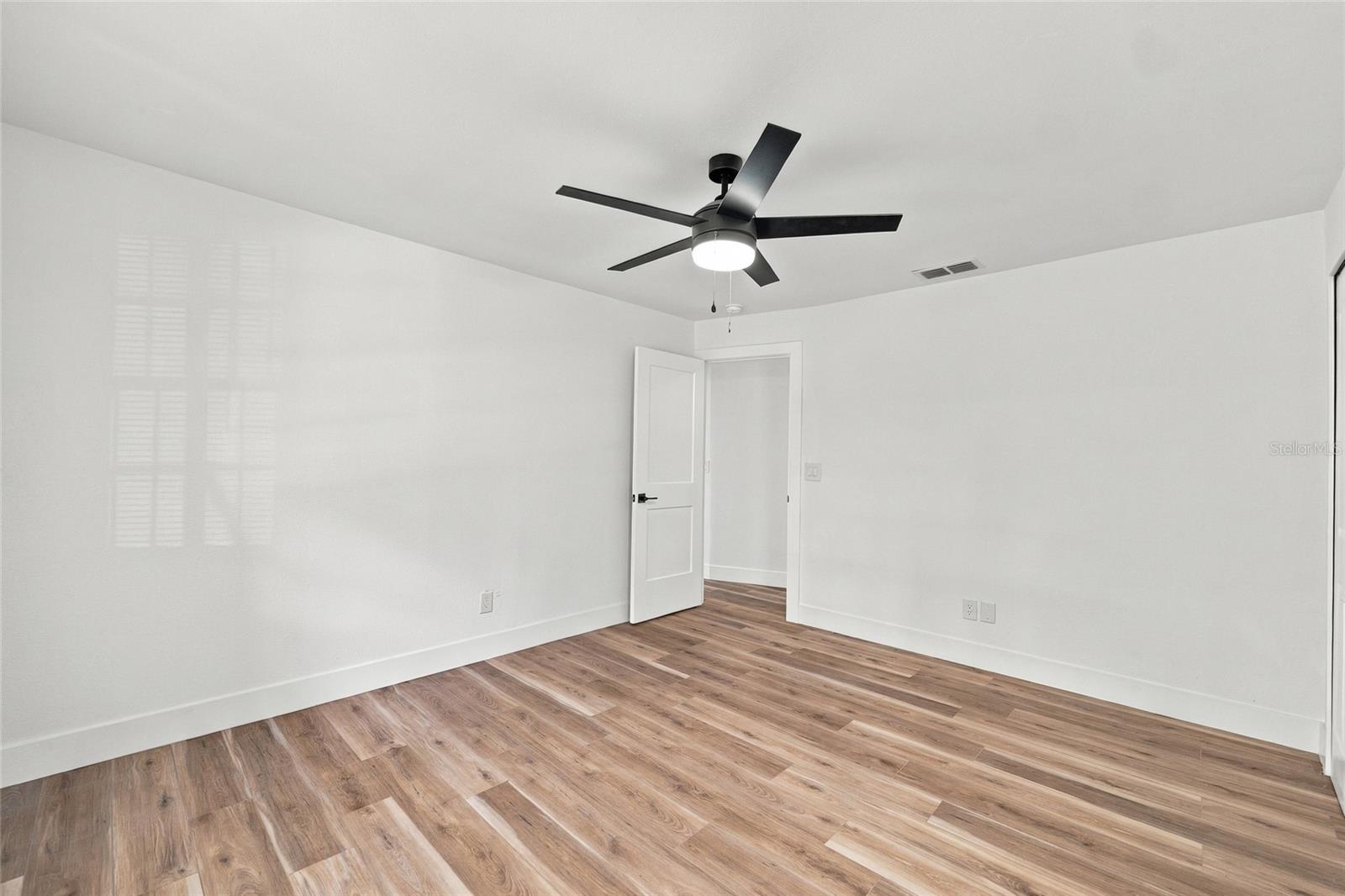 5413 BERNADETTE DR
