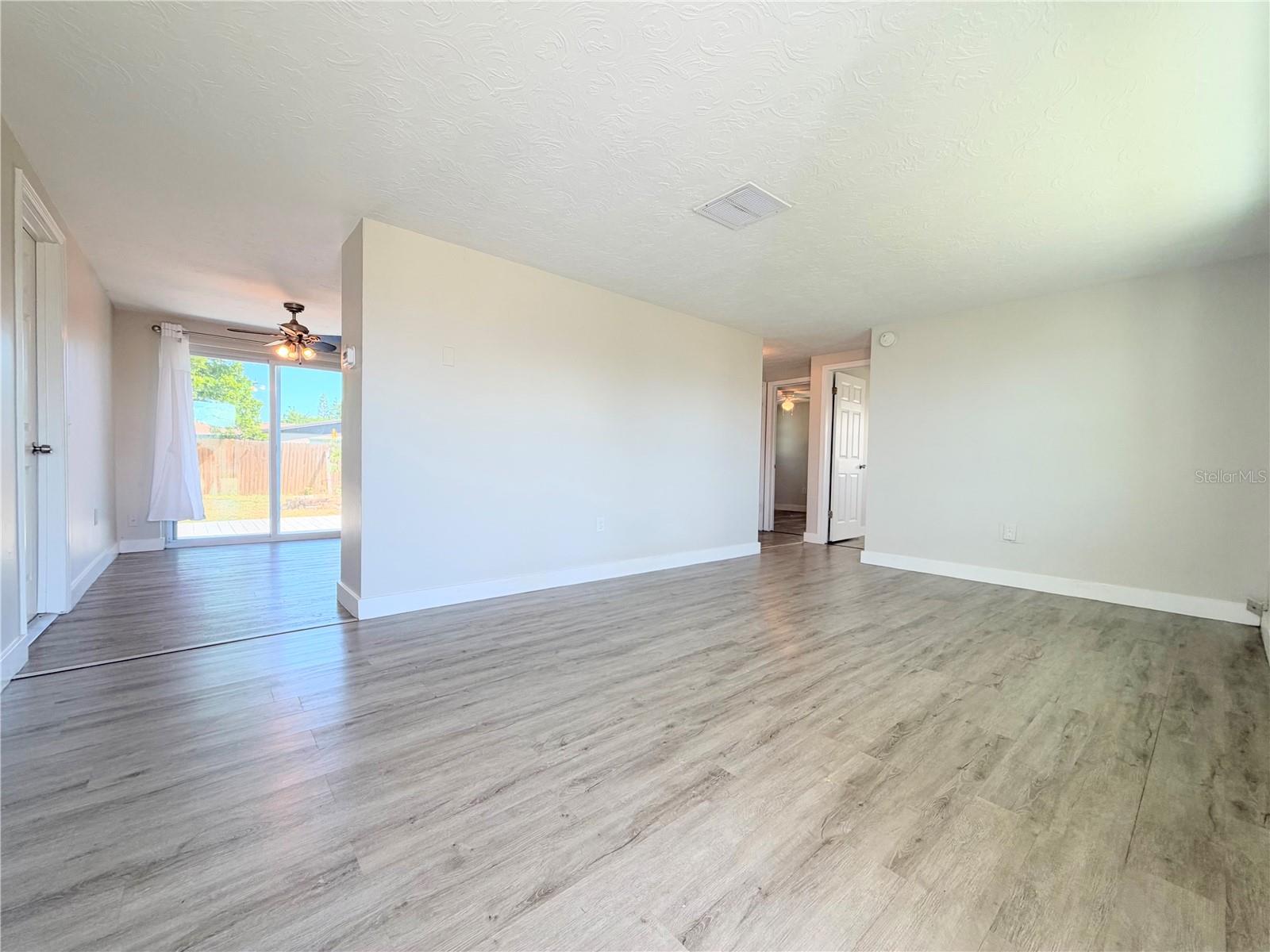 3811 BEECHWOOD DR