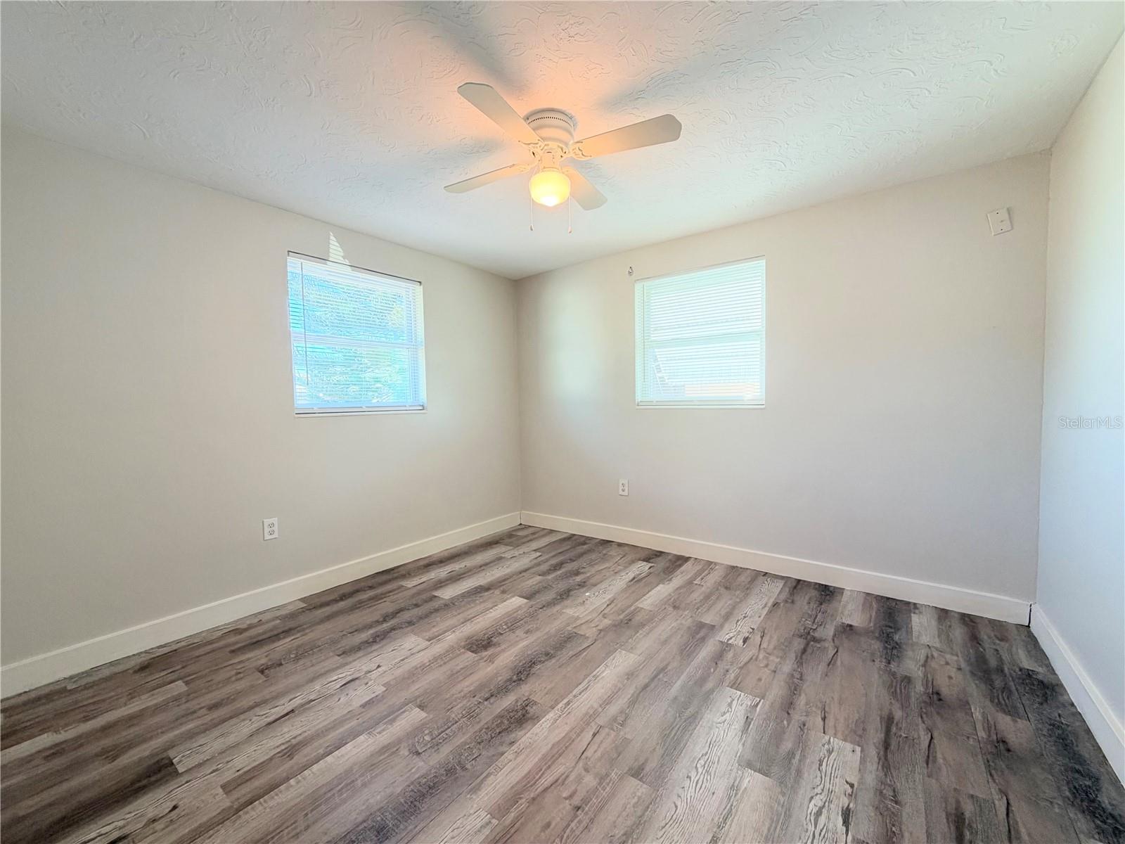 3811 BEECHWOOD DR