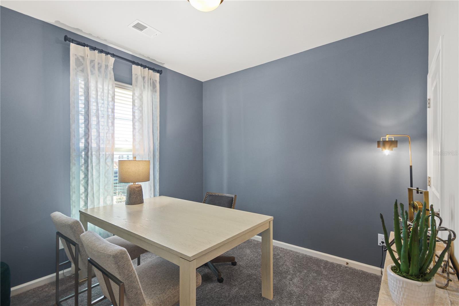 5515 COMPASS ROSE WAY