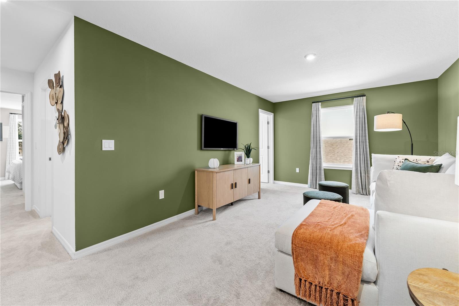 5515 COMPASS ROSE WAY