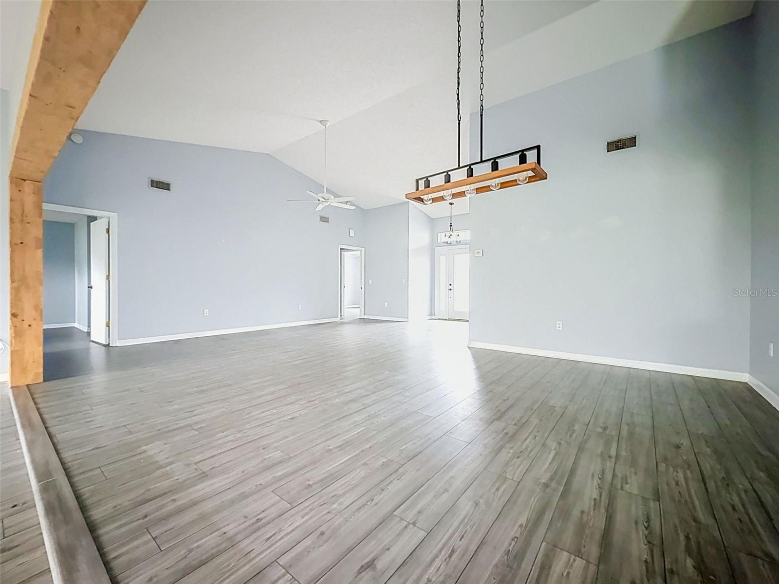 18709 SUMMERSONG DR