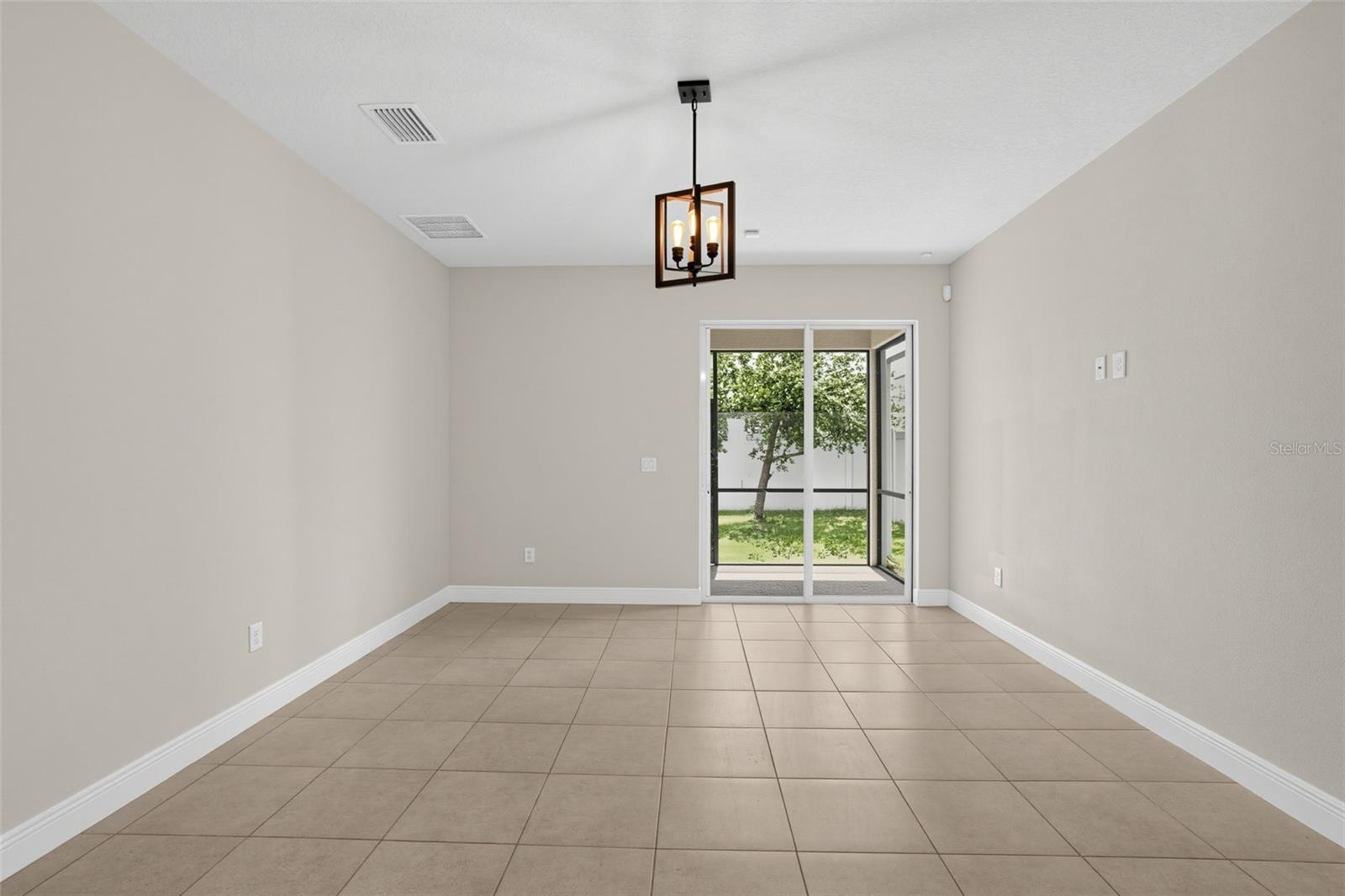 12211 BLUE PACIFIC DR