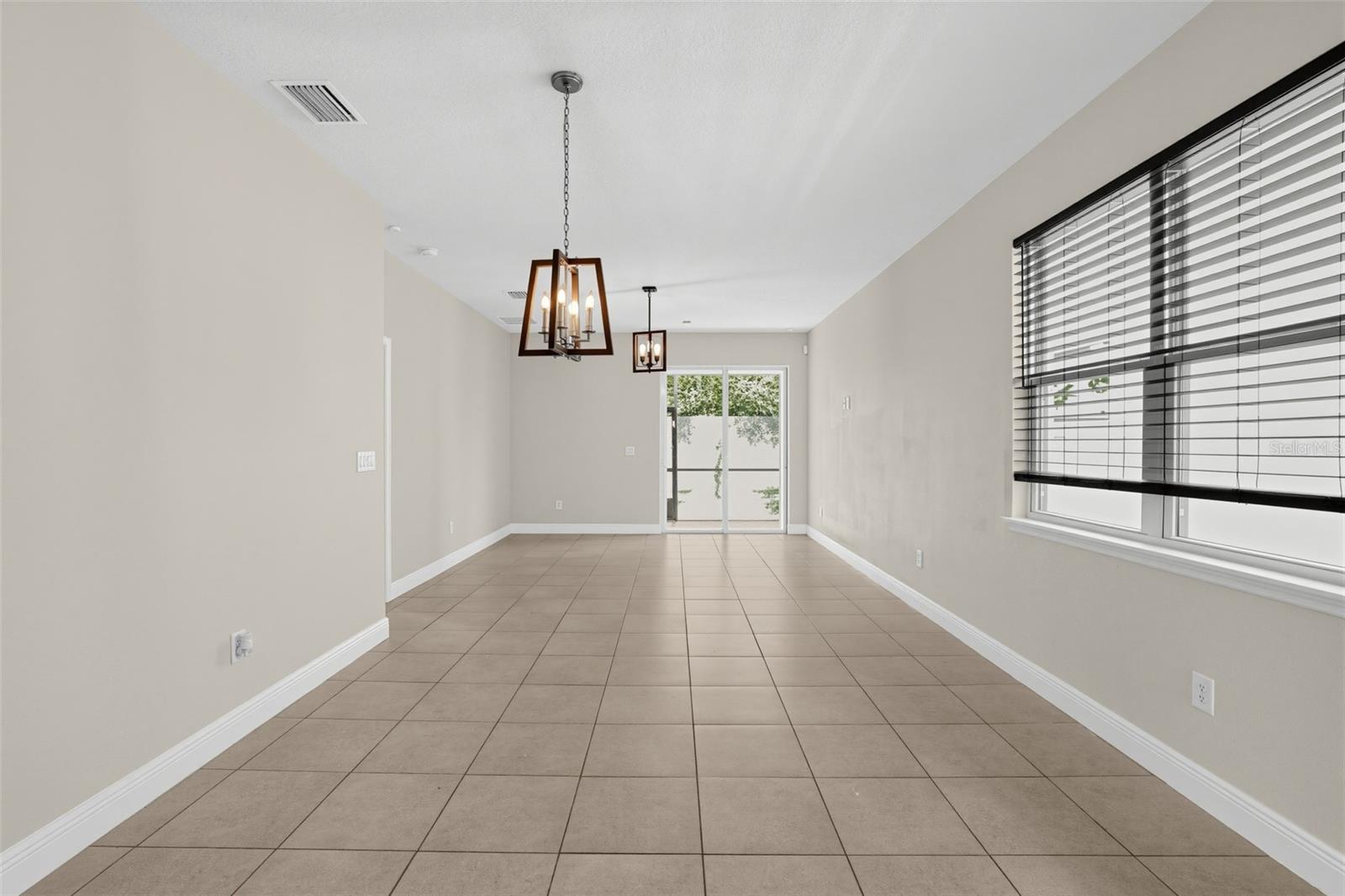 12211 BLUE PACIFIC DR